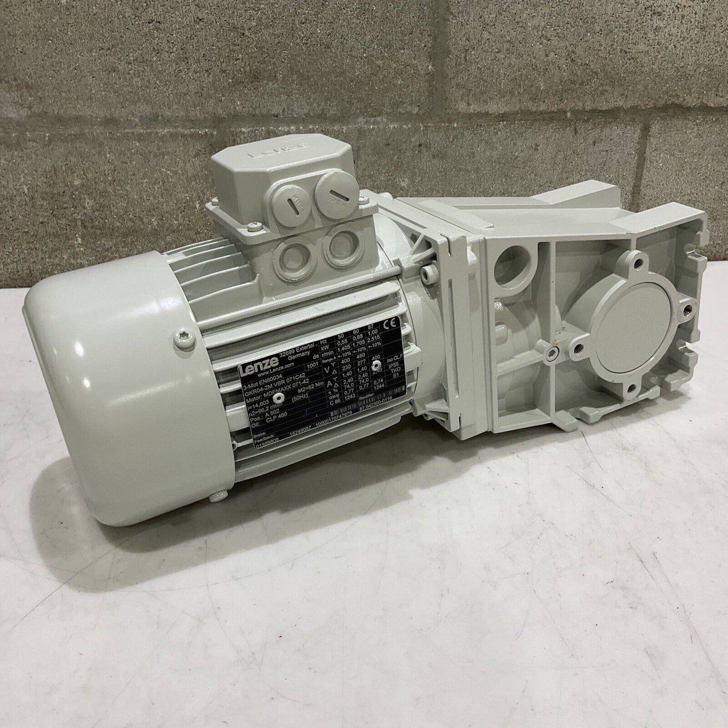 LENZE GKR04-2M VBR 071C42 MDEMAXX 072-42 GEARBOX MOTOR U3S