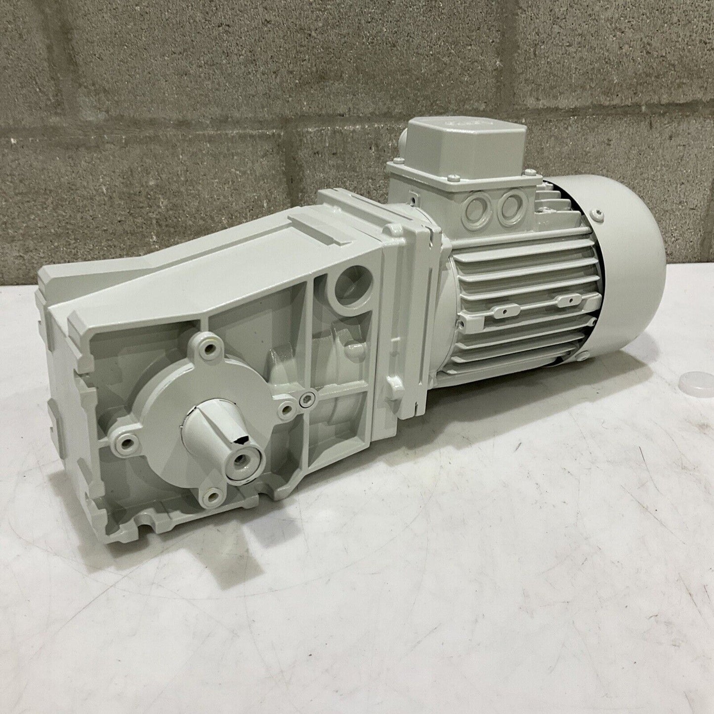 LENZE GKR04-2M VBR 071C42 MDEMAXX 072-42 GEARBOX MOTOR U3S