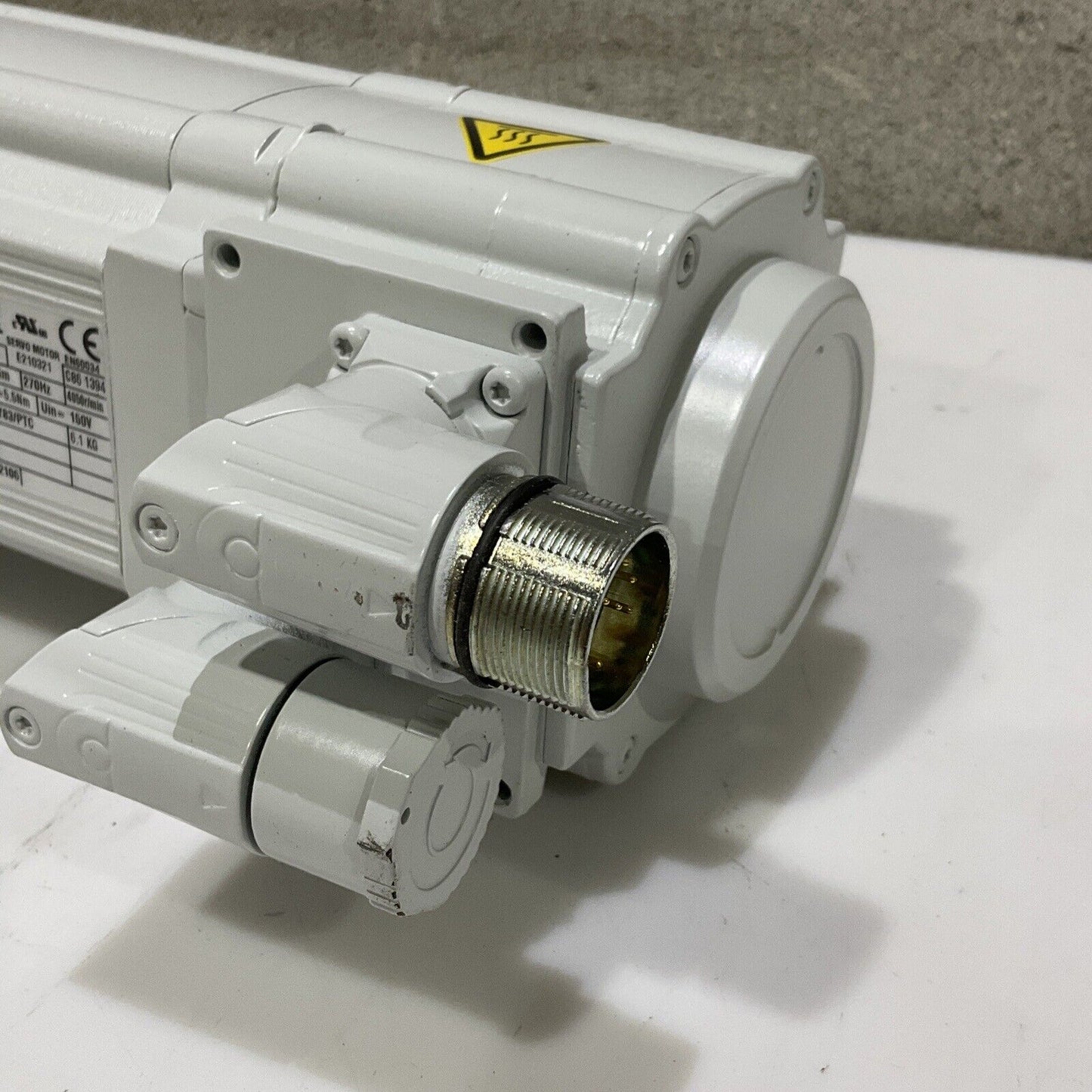 LENZE GST05-2S VBR 09HC41 MCS09H41RS0B0 SERVO GEAR MOTOR 3-MOT U3S