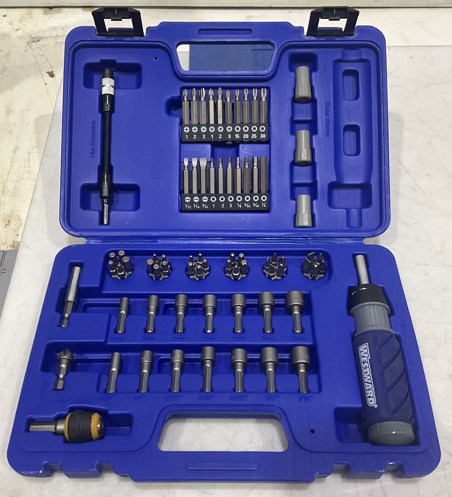 WESTWARD 72 PIECE SCREWDRIVER SET U3S