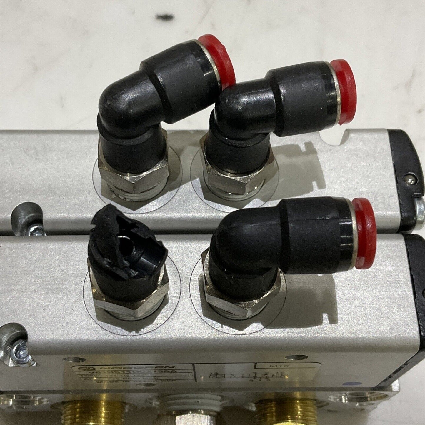 NORGREN  AIR VALVE ASSEMBLY V61R511DC213AA U3S