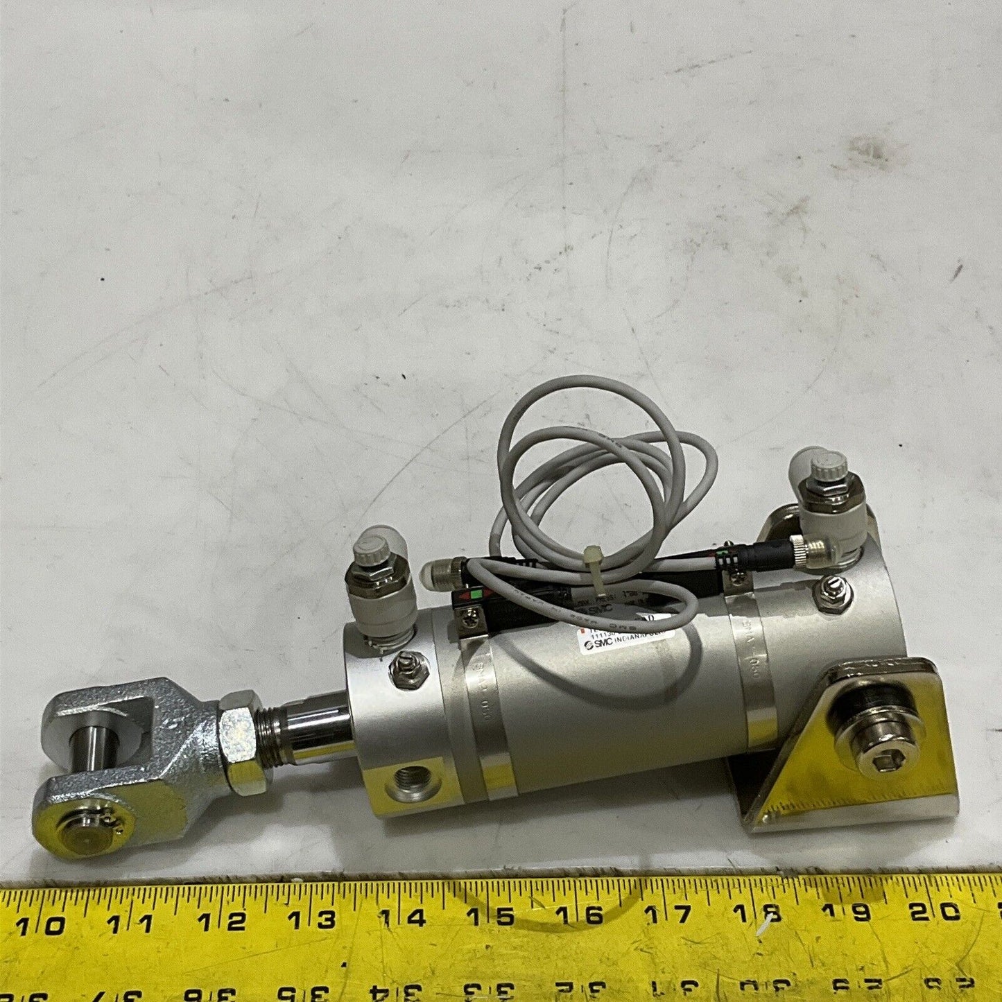SMC CDG1TA50-65 PNEUMATIC CYLINDER W SENSORS 145 PSI U3S