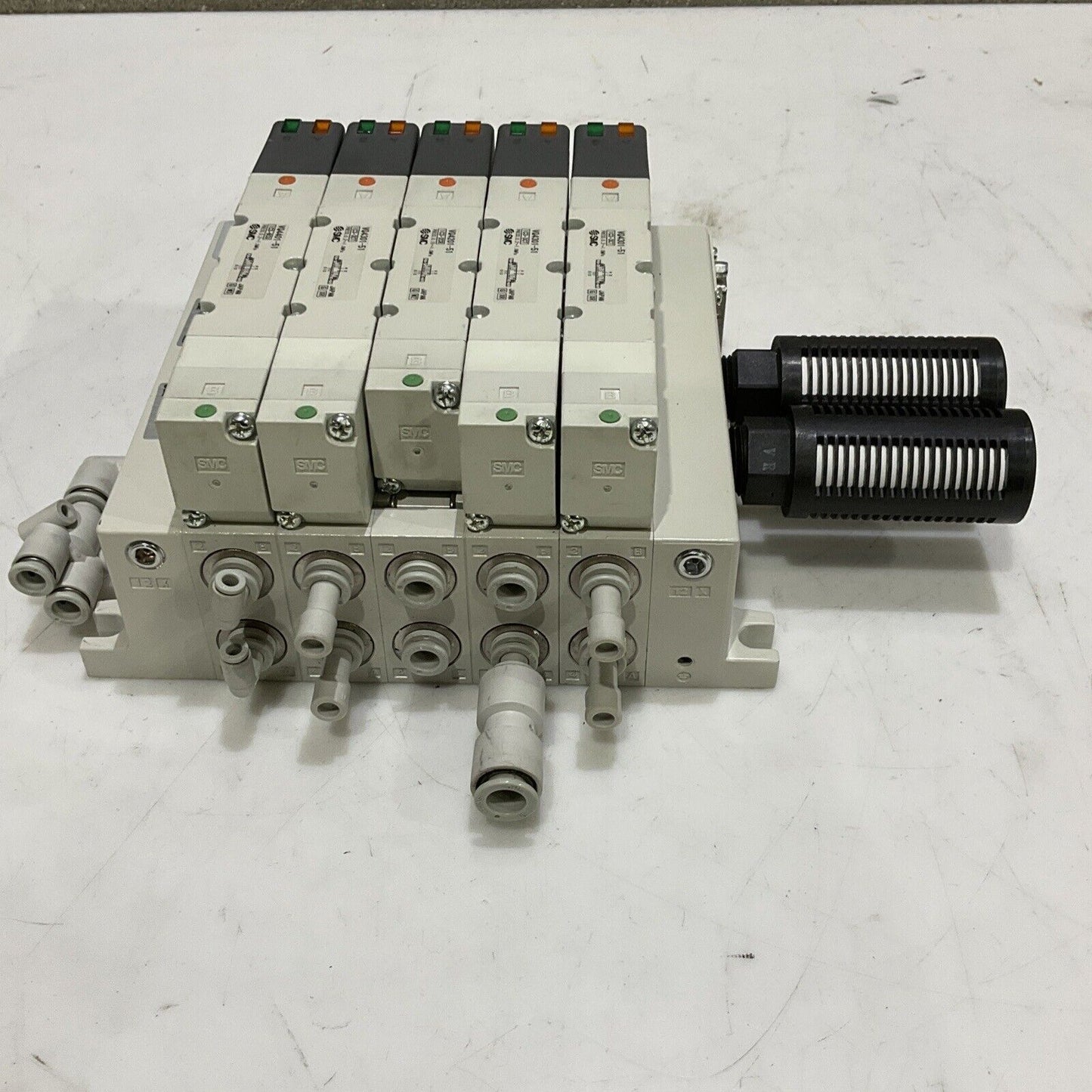 SMC VV5Q41-05-DAM01160 VQ4301-51 VQ4401-51 VDA4201-51  MANIFOLD U3S