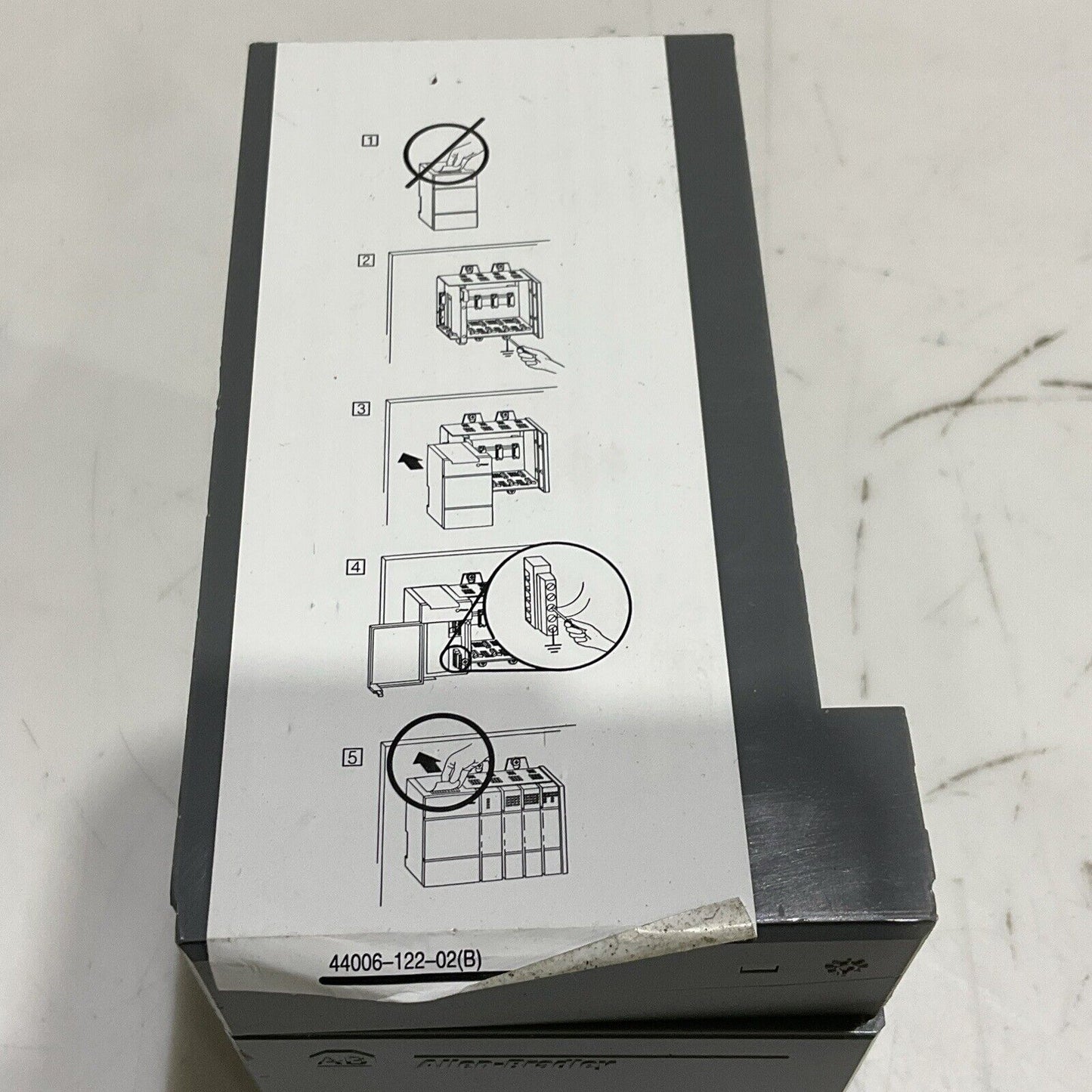 AB ALLEN BRADLEY SLC500 MODULE POWER SUPPLY 1746P2 SERIES C 50/60HZ 132 VAC U4M