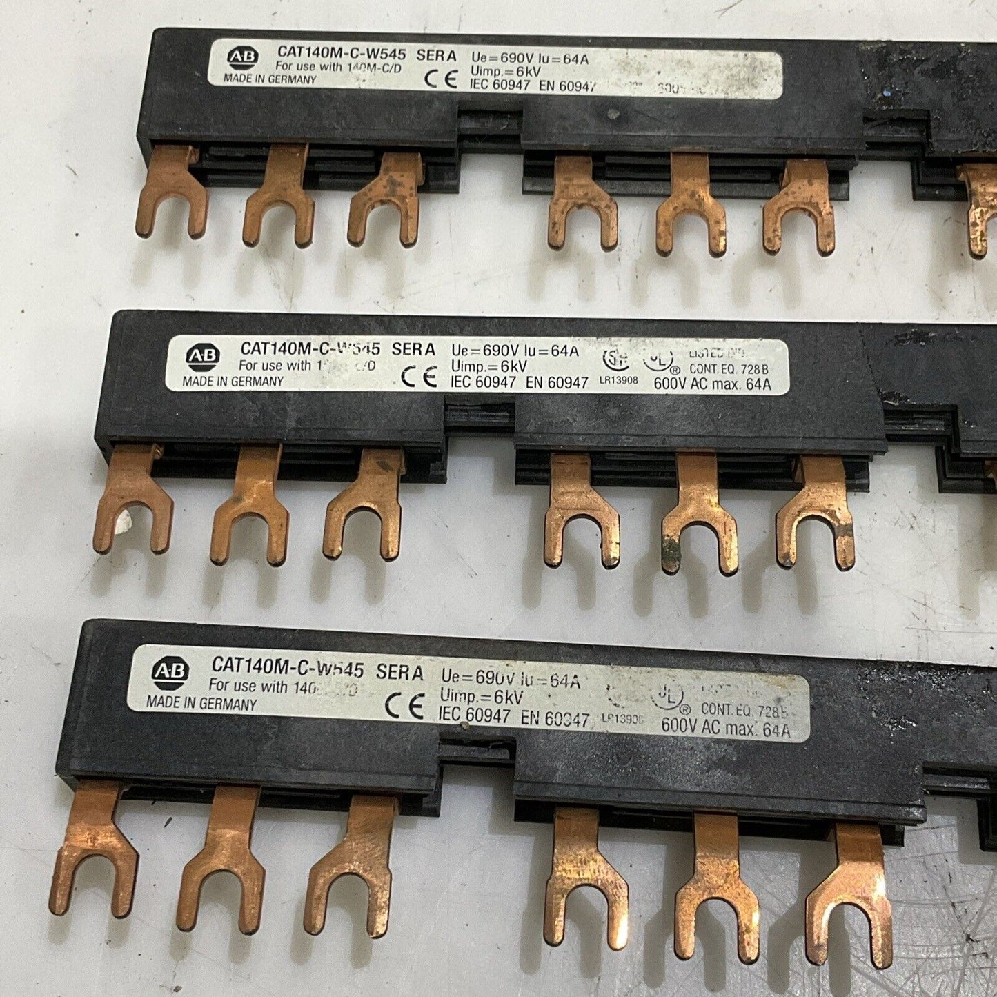 AB ALLEN BRADLEY CAT140M-C-W545 3 PHASE COMPACT BUSBAR LOT OF 3 U4M