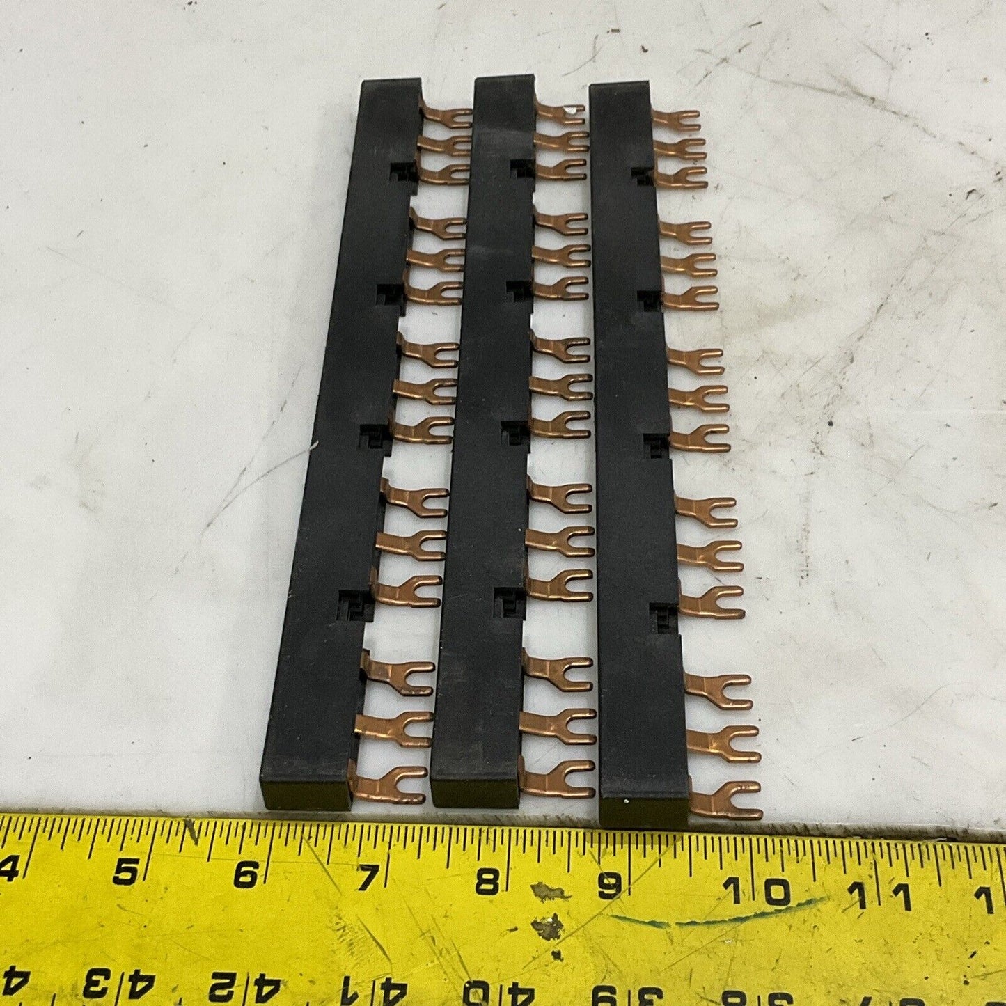 AB ALLEN BRADLEY CAT140M-C-W545 3 PHASE COMPACT BUSBAR LOT OF 3 U4M