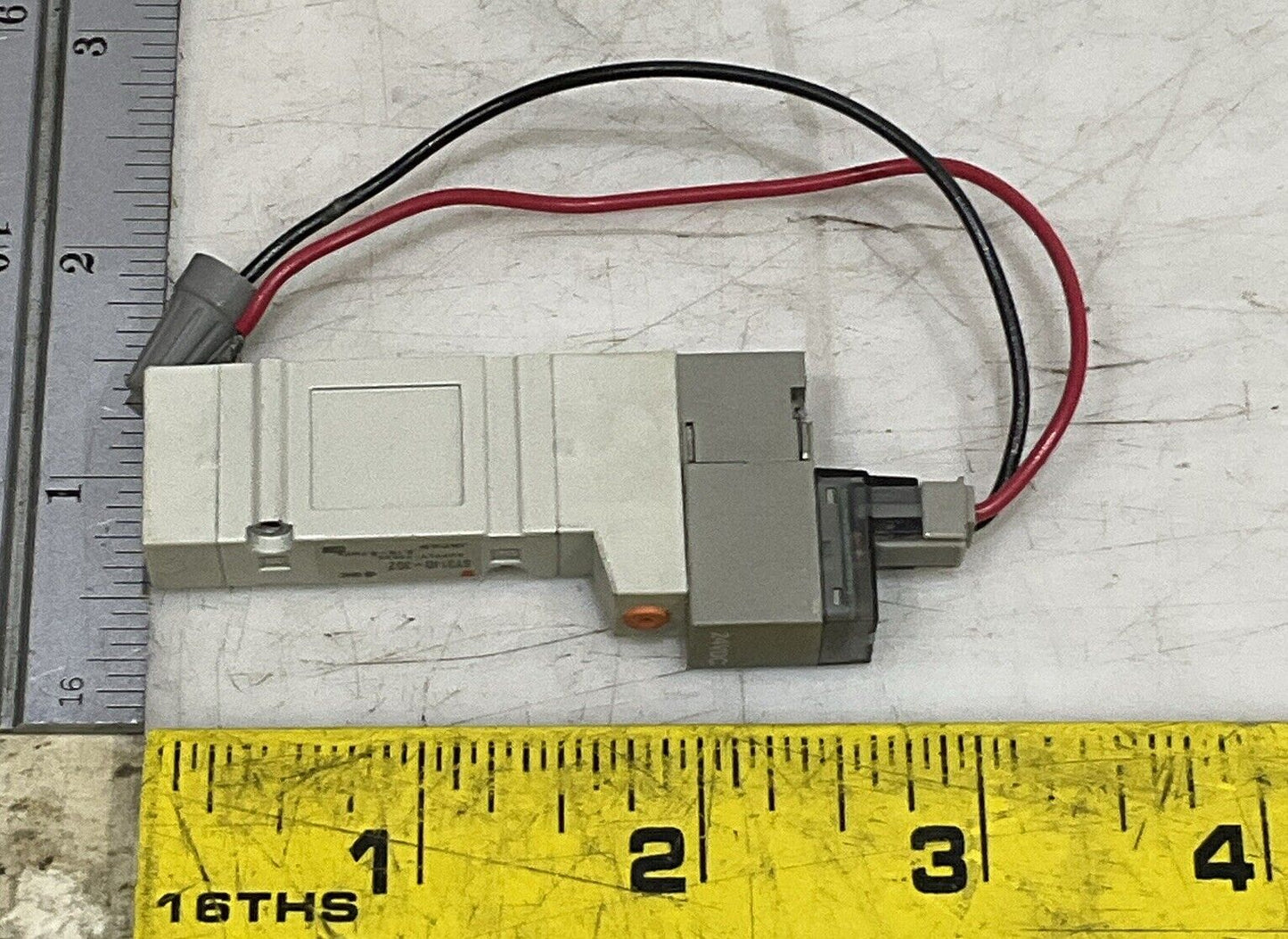 SMC SY3140-3GZ SOLENOID VALVE AIR 2-POSITION SINGLE SOLENOID PILOT 554