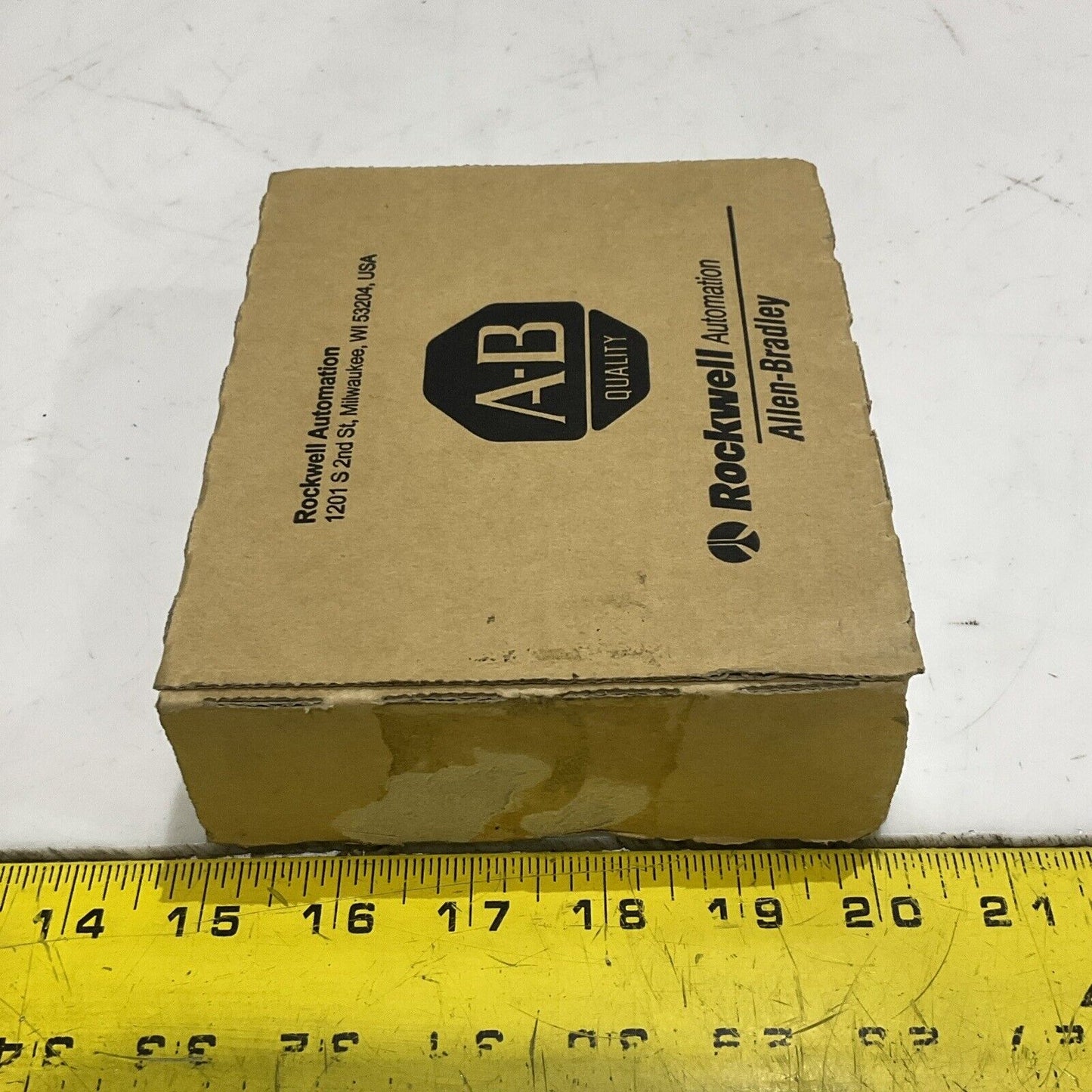 AB ALLEN BRADLEY 1769-ECR RIGHT END CAP TERMINATOR U4M