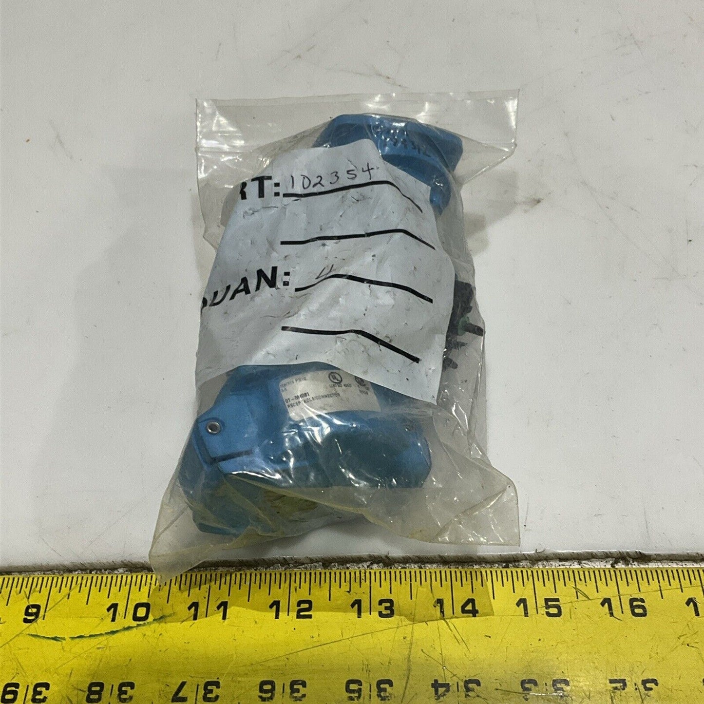 MARECHAL 01-M4081 RECEPTACLR CONNECTOR PN12, 5A INLET PLUG LOT OF 4 U4M