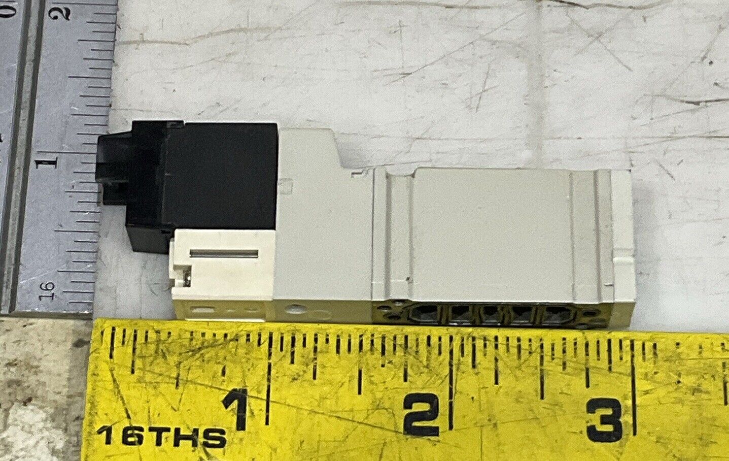 SMC VQZ115-5L0 SOLENOID VALVE 554