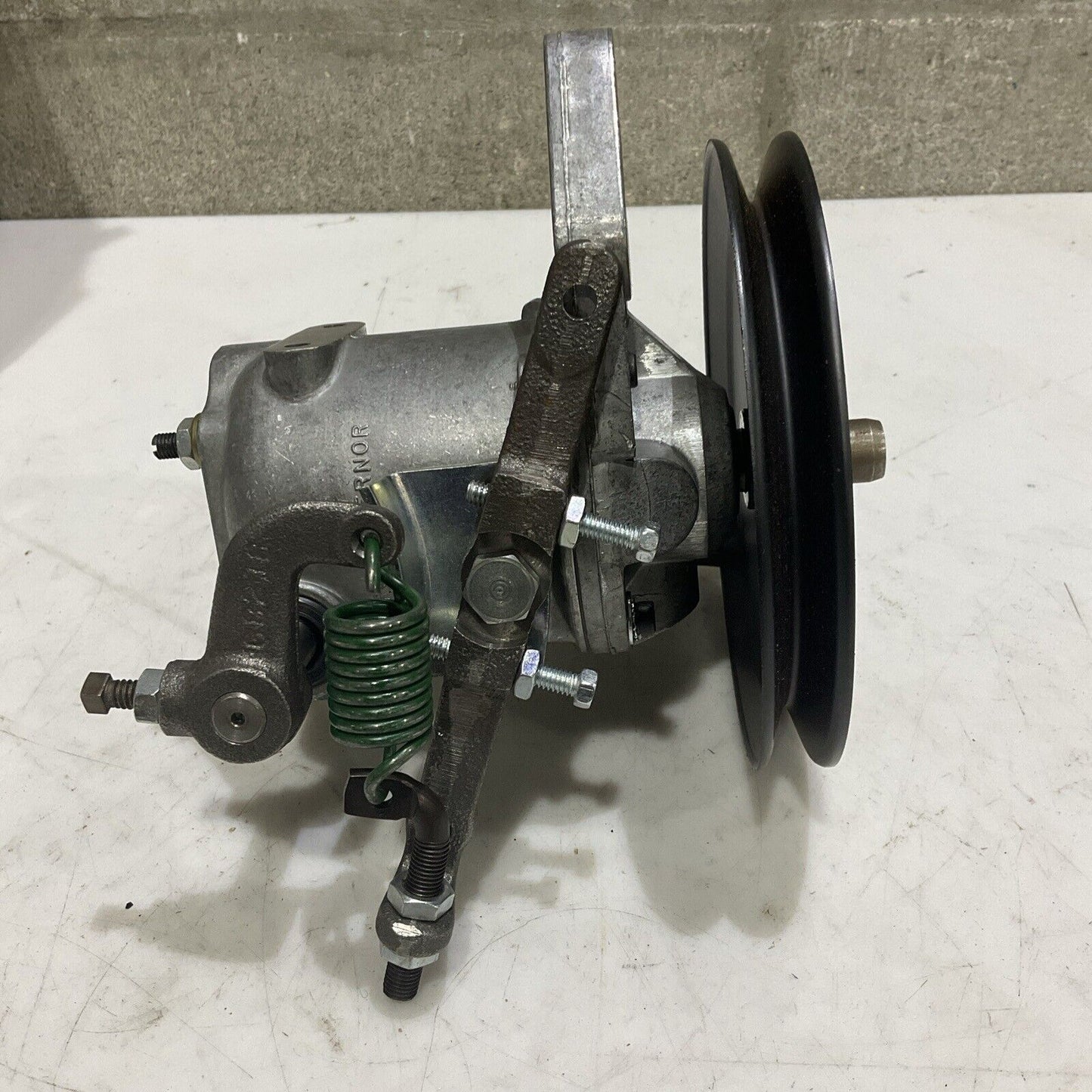 CUMMINS 3395960 3395893 1112018 HYDRAULIC GOVERNOR ENGINE B.3L U4M