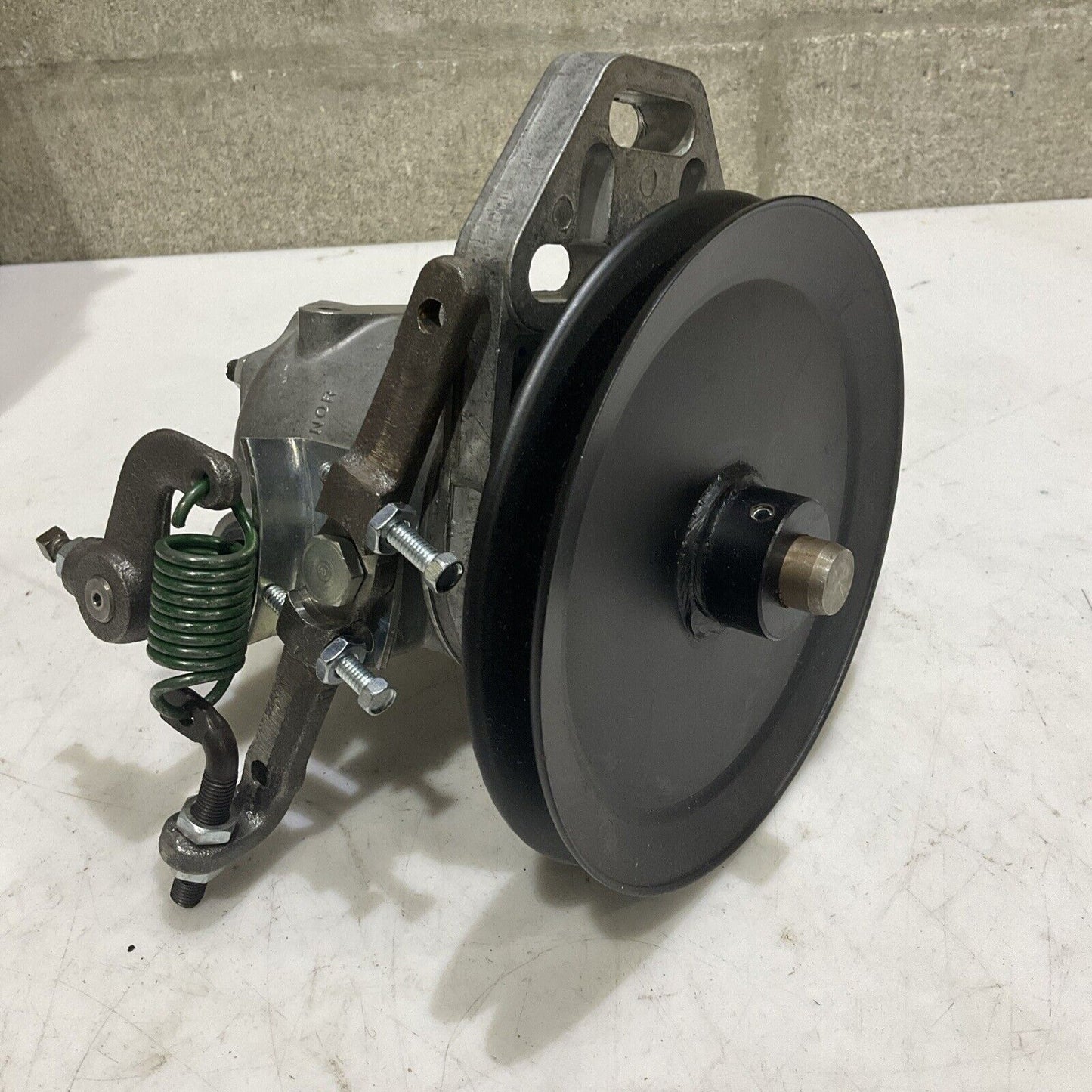 CUMMINS 3395960 3395893 1112018 HYDRAULIC GOVERNOR ENGINE B.3L U4M