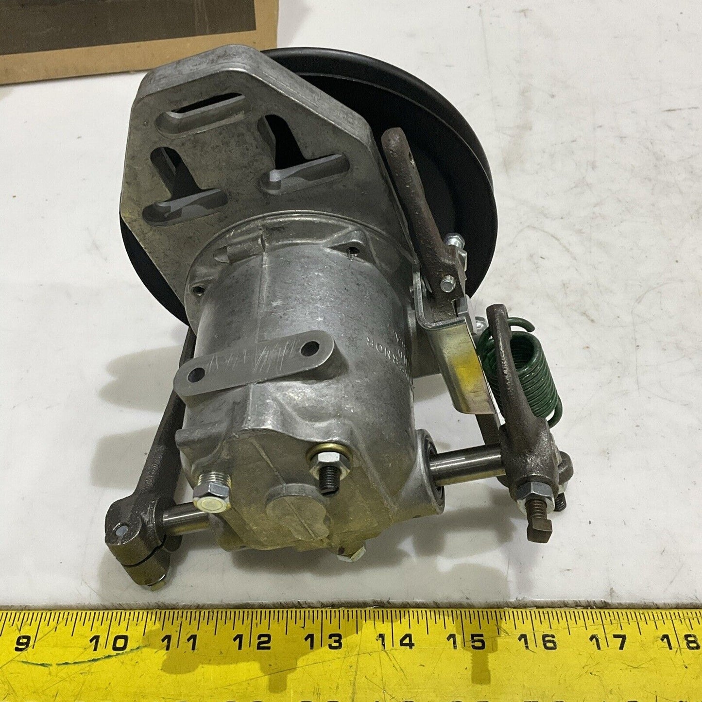 CUMMINS 3395960 3395893 1112018 HYDRAULIC GOVERNOR ENGINE B.3L U4M