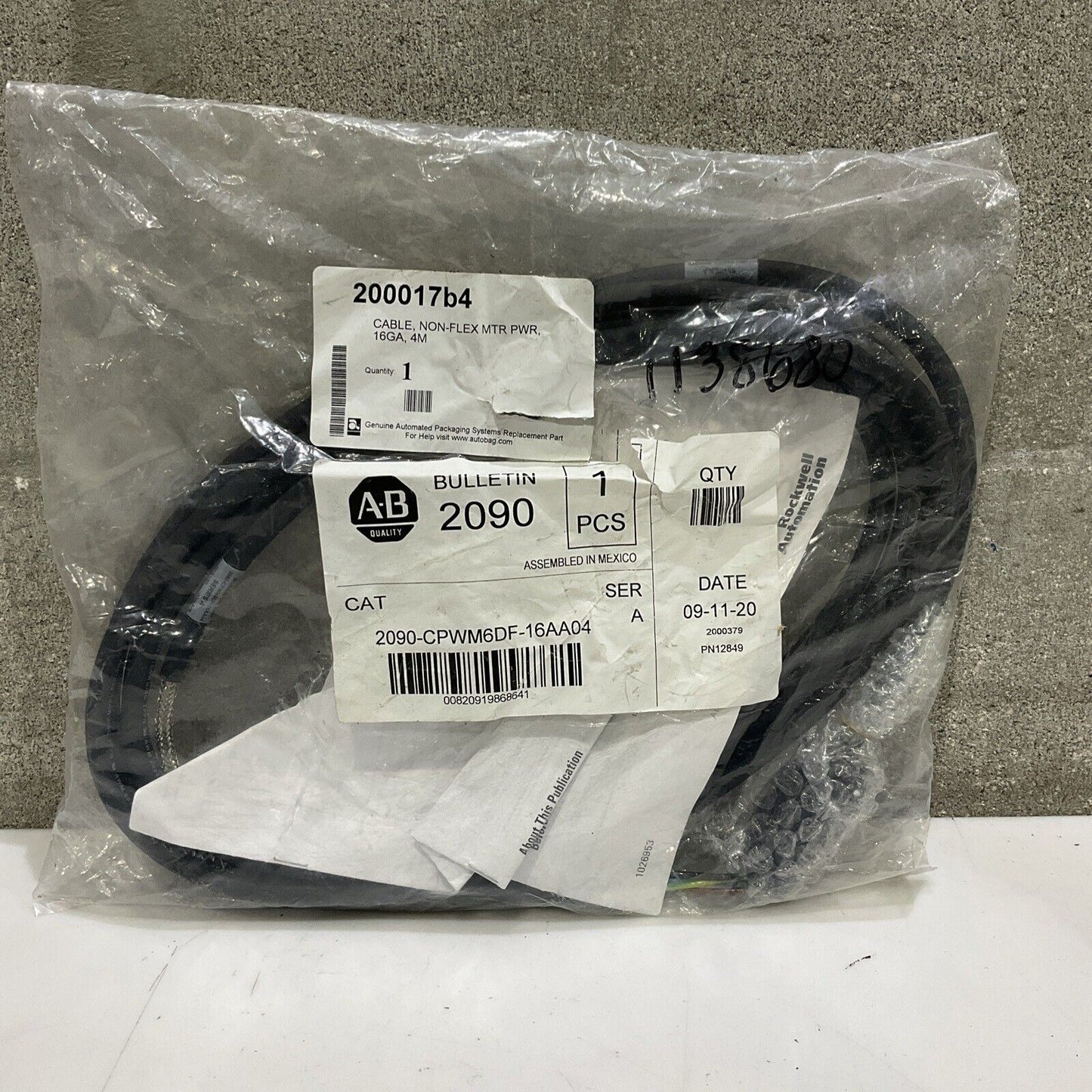AB ALLEN BRADLEY 2090-CPWM6DF-16AA04 NON-FLEX CABLE 16 GA U4M