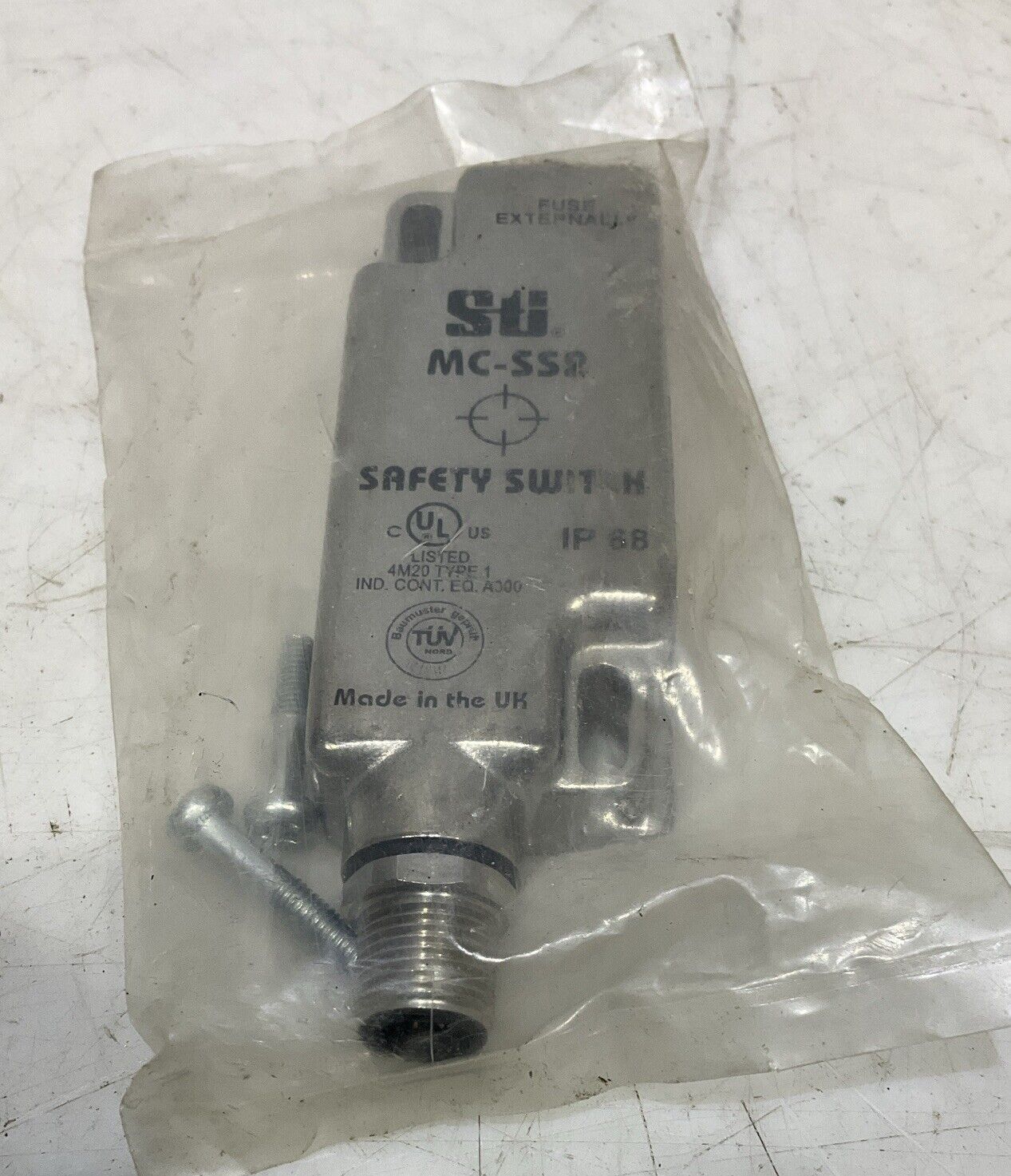 STI MC-SS2 SAFETY SWITCH U4M – Industrial Garage Sales