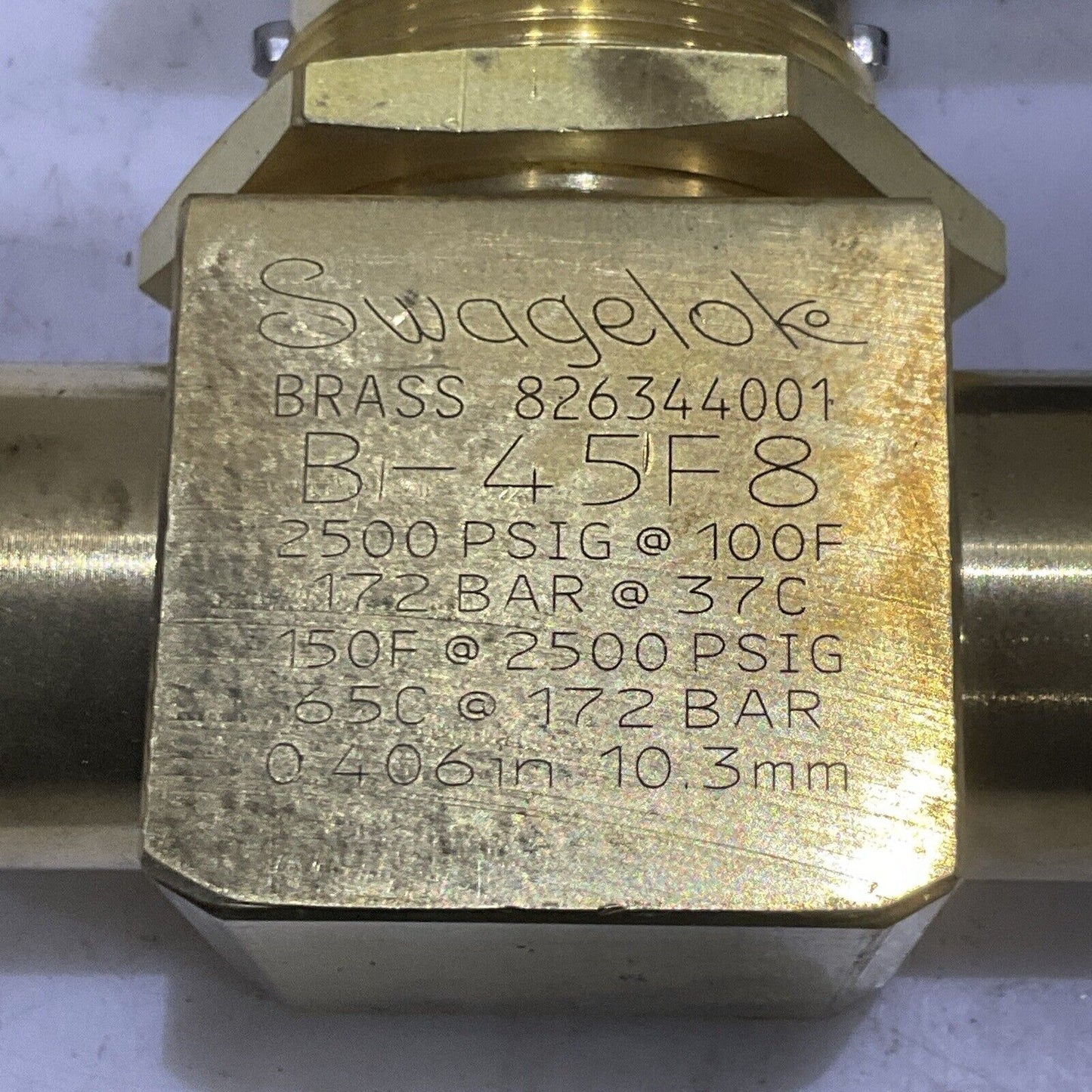 SWAGELOK B-45F8 826344001 BRASS BALL VALVE 2500 PSIG 0.406 IN 373