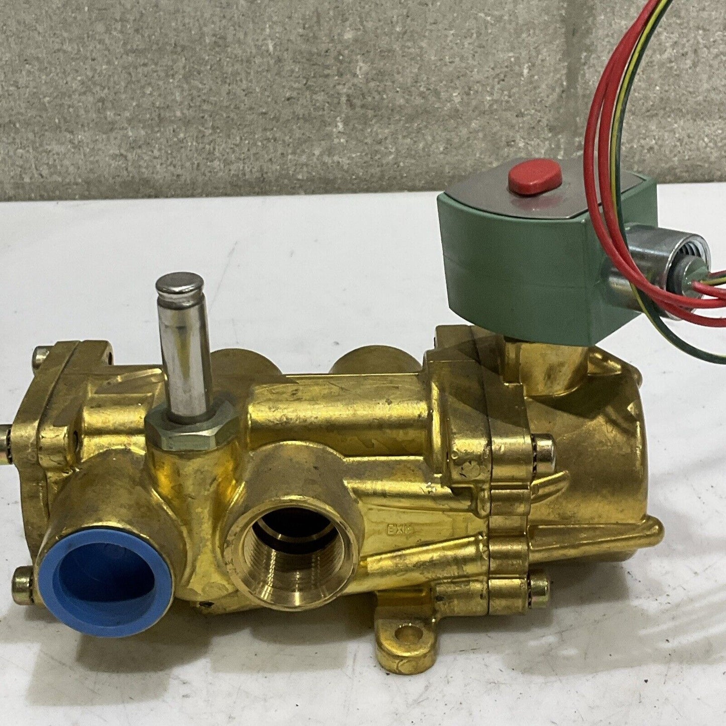 ASCO 302725 A547237 8344G056 SOLENOID VALVE 1 10.1 W 10-300 PSIG 373