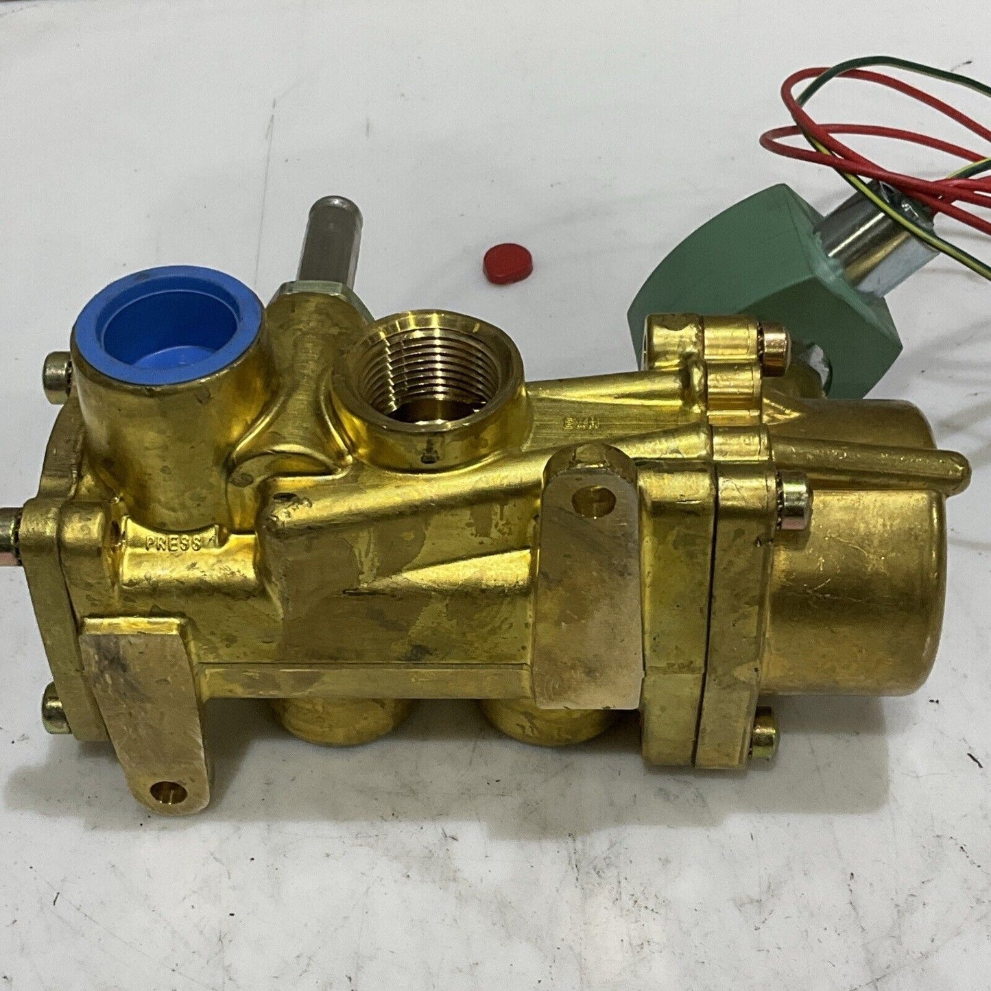 ASCO 302725 A547237 8344G056 SOLENOID VALVE 1 10.1 W 10-300 PSIG 373