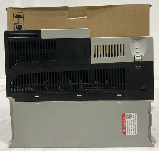 ALLEN-BRADLEY POWERFLEX 525 15kW/20HP 25B-D030N114 323-528V 30A AC DRIVE U3S