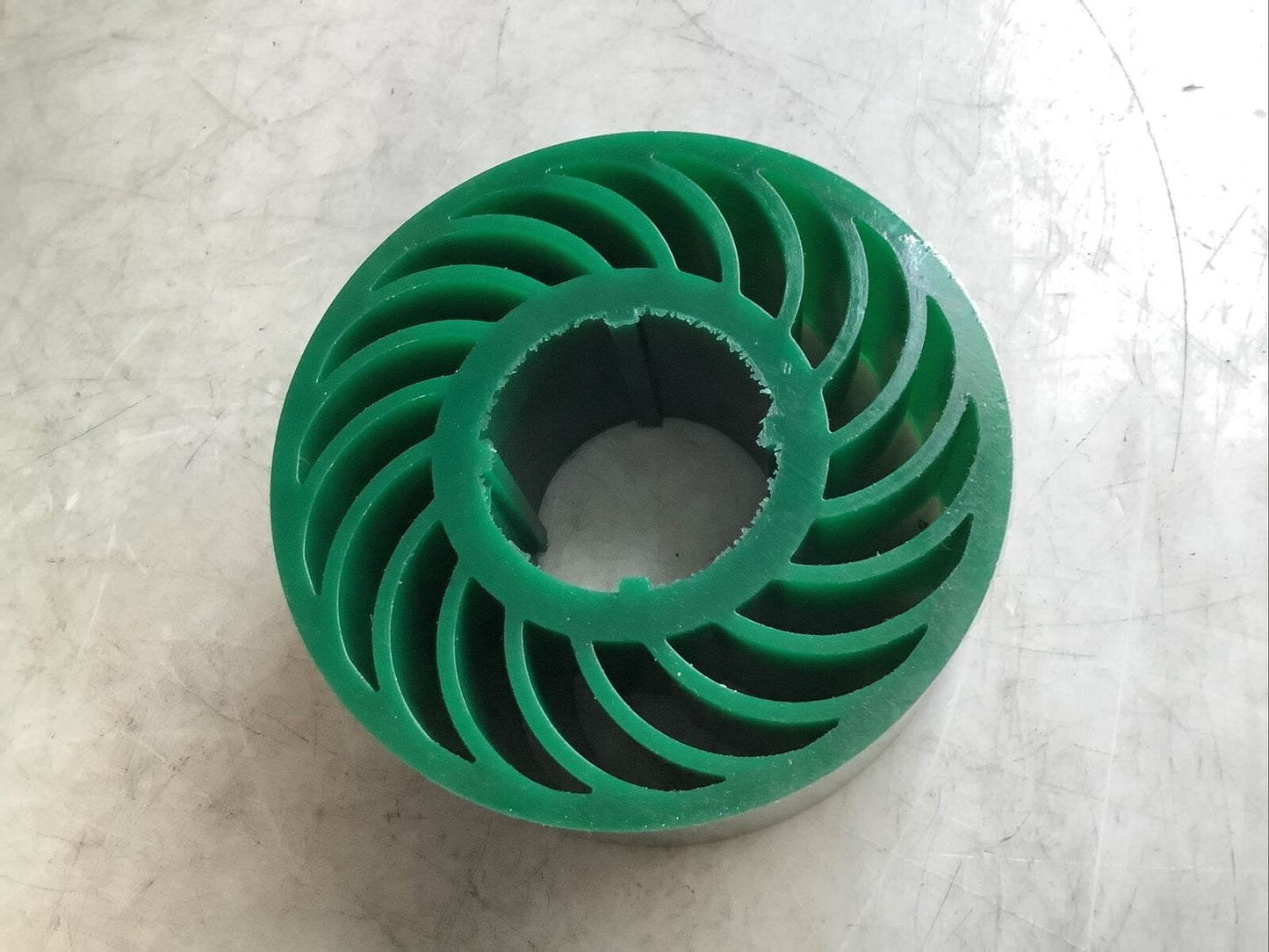 GENERIC 141K136H01 3CASPT-21-B-0496 60A RUBBER PINCH WHEEL GREEN U3S