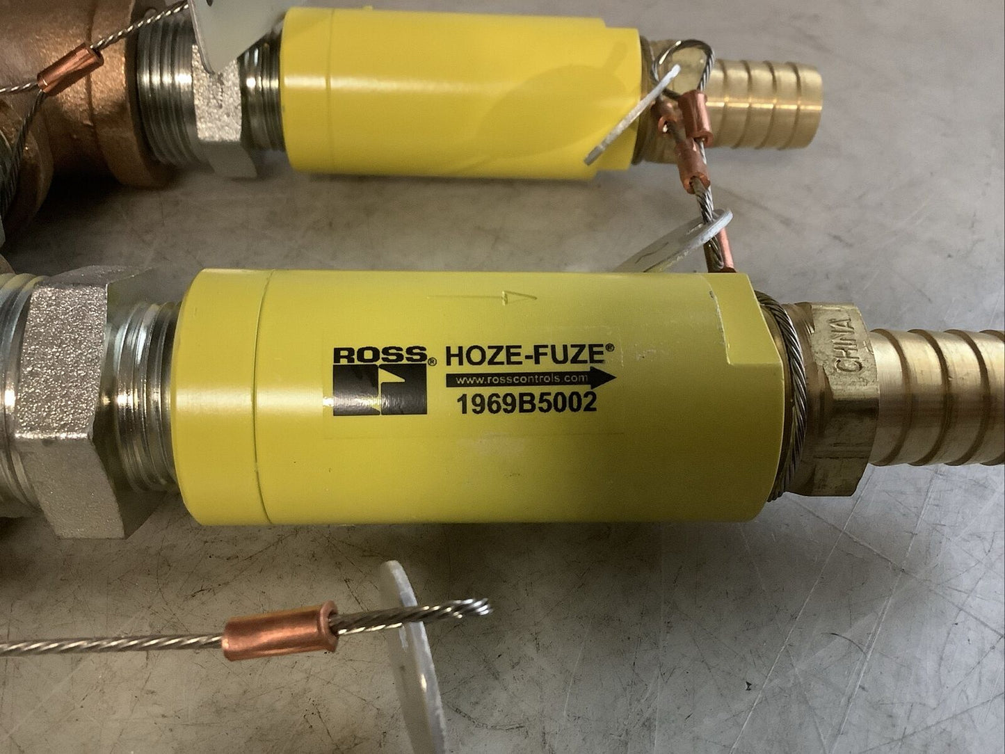AIR MANIFOLD ASSEMBLY W/ ROSS CONTROLS 1969B5002 HOZE FUZE U3S