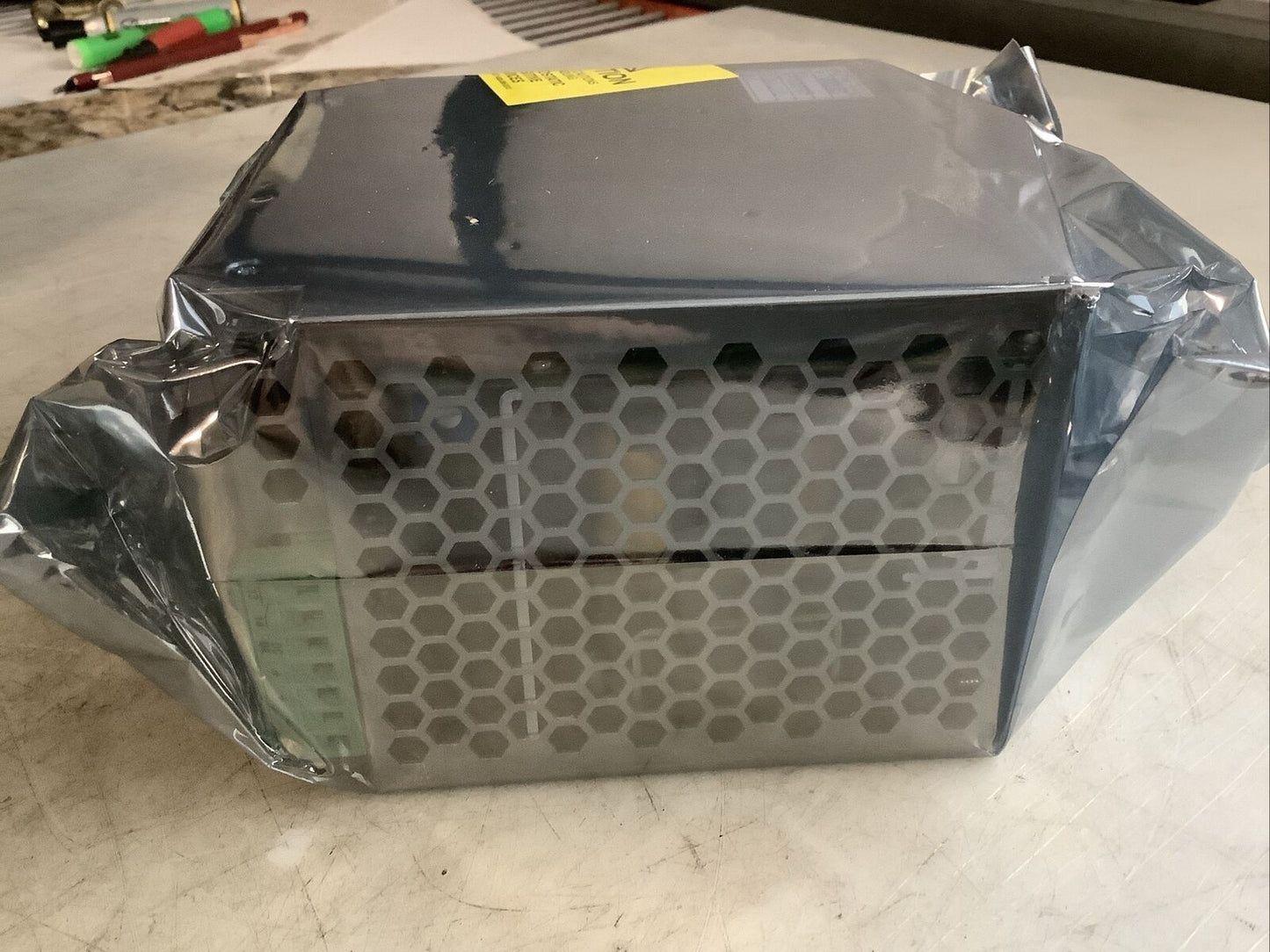 PHOENIX CONTACT 2938604 QUINT-PS-100-240AC/24DC/10 POWER SUPPLY U3S