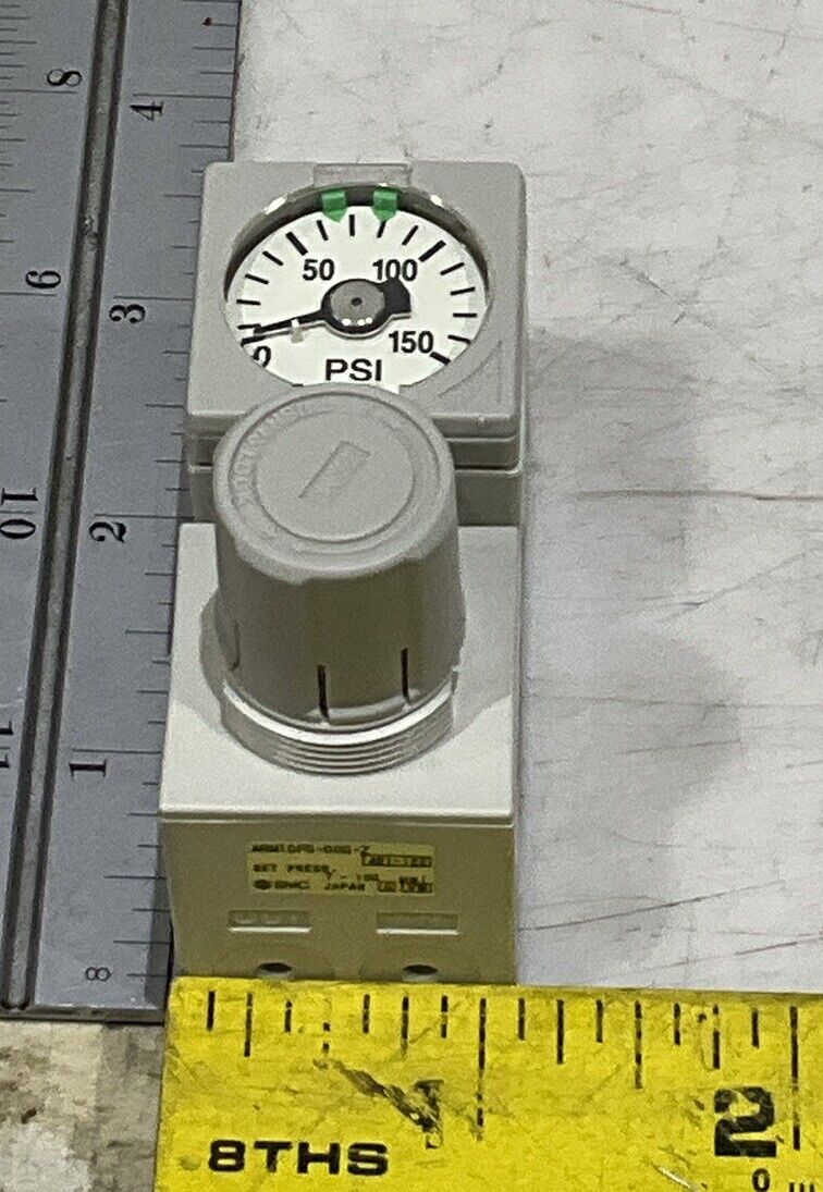 SMC ARM10F2-08G-Z COMPACT AIR MANIFOLD REGULATOR U3S