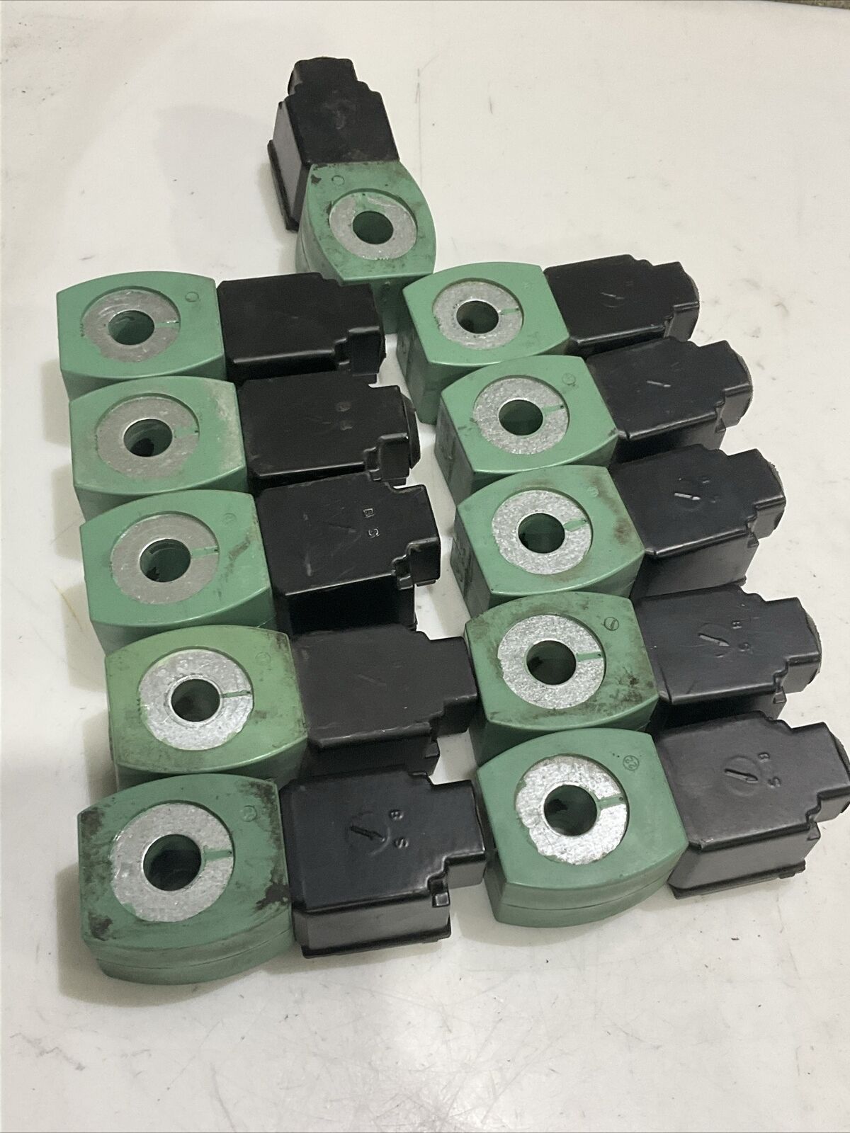 ASCO 272612-132 MP-C-086 SOLENOID VALVE 120/60 FB T1304 LOT OF 11