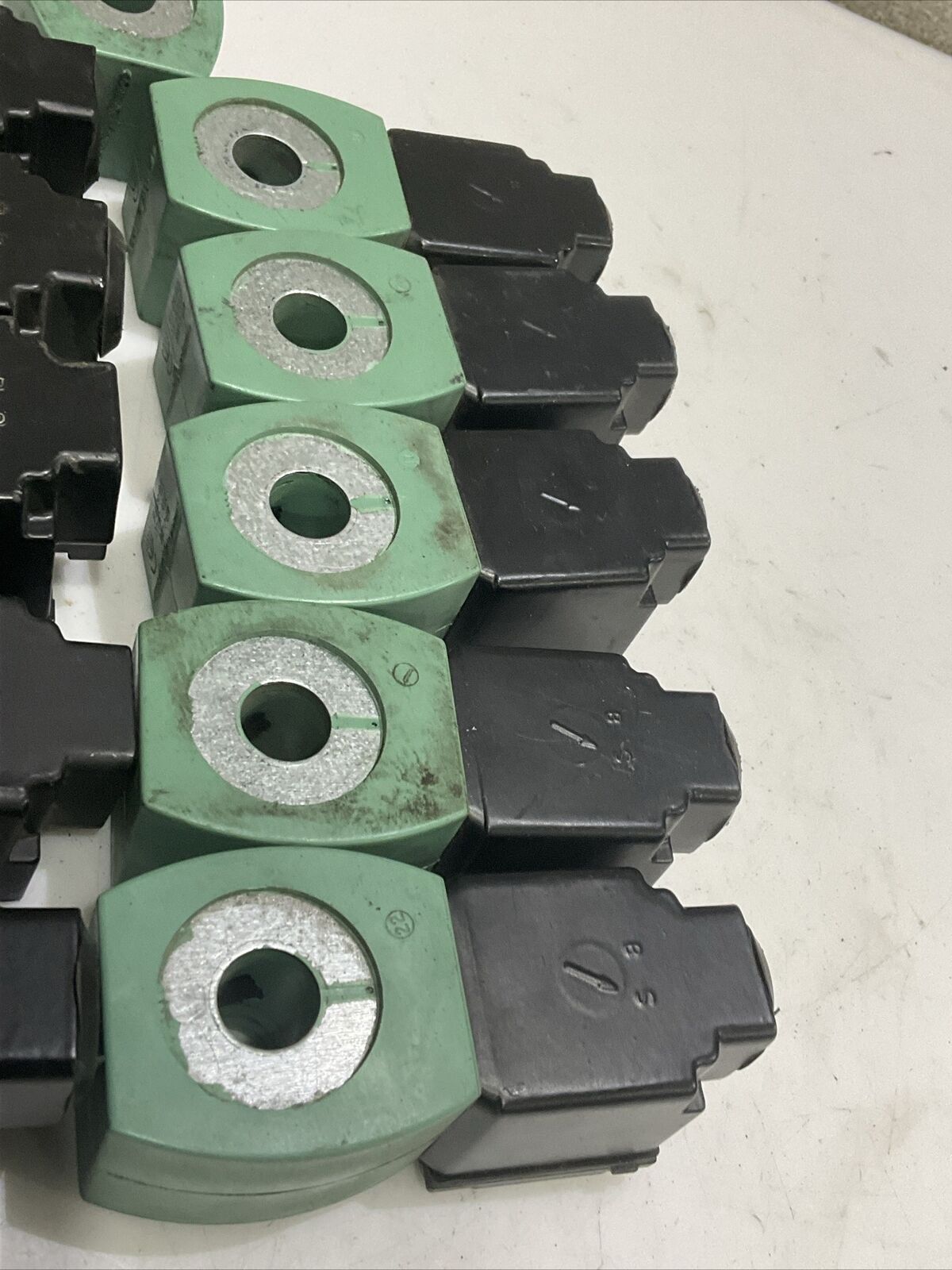 ASCO 272612-132 MP-C-086 SOLENOID VALVE 120/60 FB T1304 LOT OF 11