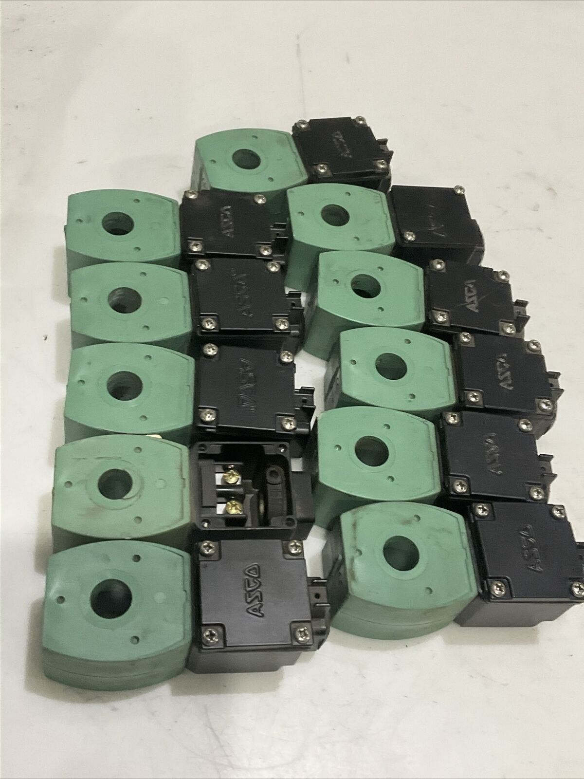 ASCO 272612-132 MP-C-086 SOLENOID VALVE 120/60 FB T1304 LOT OF 11