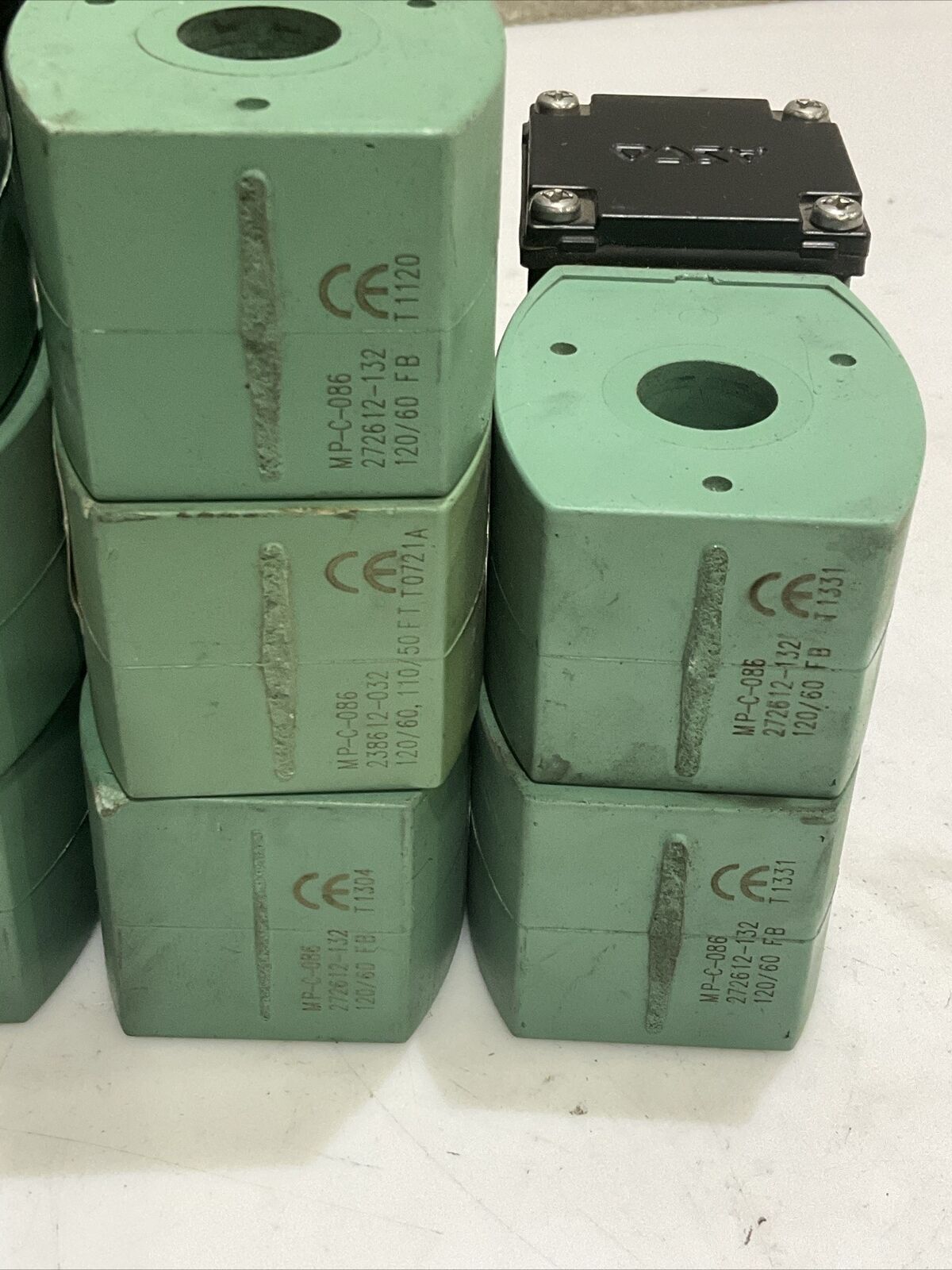 ASCO 272612-132 MP-C-086 SOLENOID VALVE 120/60 FB T1304 LOT OF 11