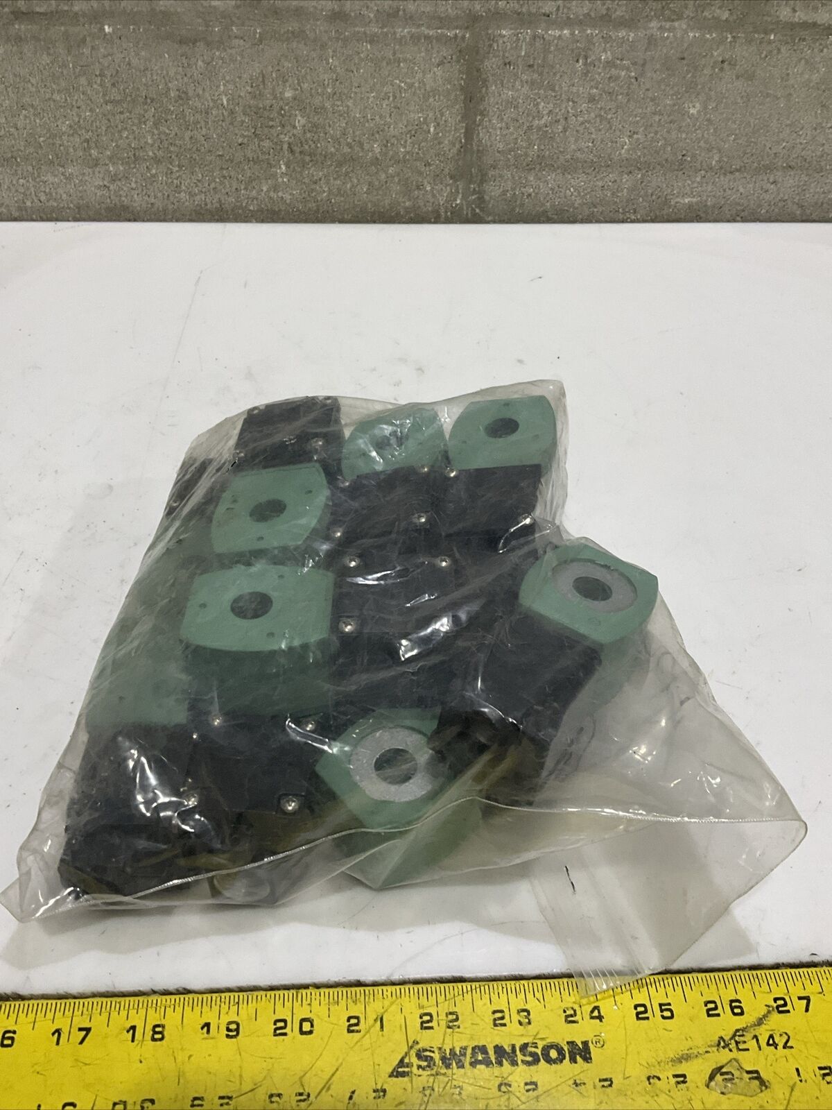 ASCO 272612-132 MP-C-086 SOLENOID VALVE 120/60 FB T1304 LOT OF 11
