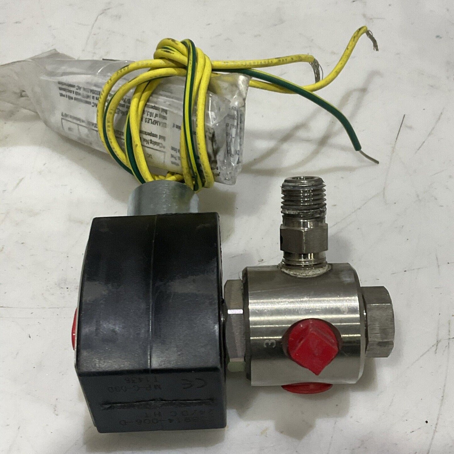 ASCO 312192 EFHT8320G203 SOLENOID VALVE 1/4 60 PSI 11.6 W LOT OF 3