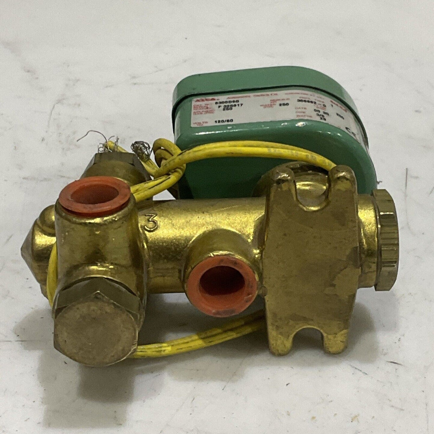 ASCO 8300D9G 306682-G SOLENOID VALVE 250 PSI 28W 3/8 PIPE