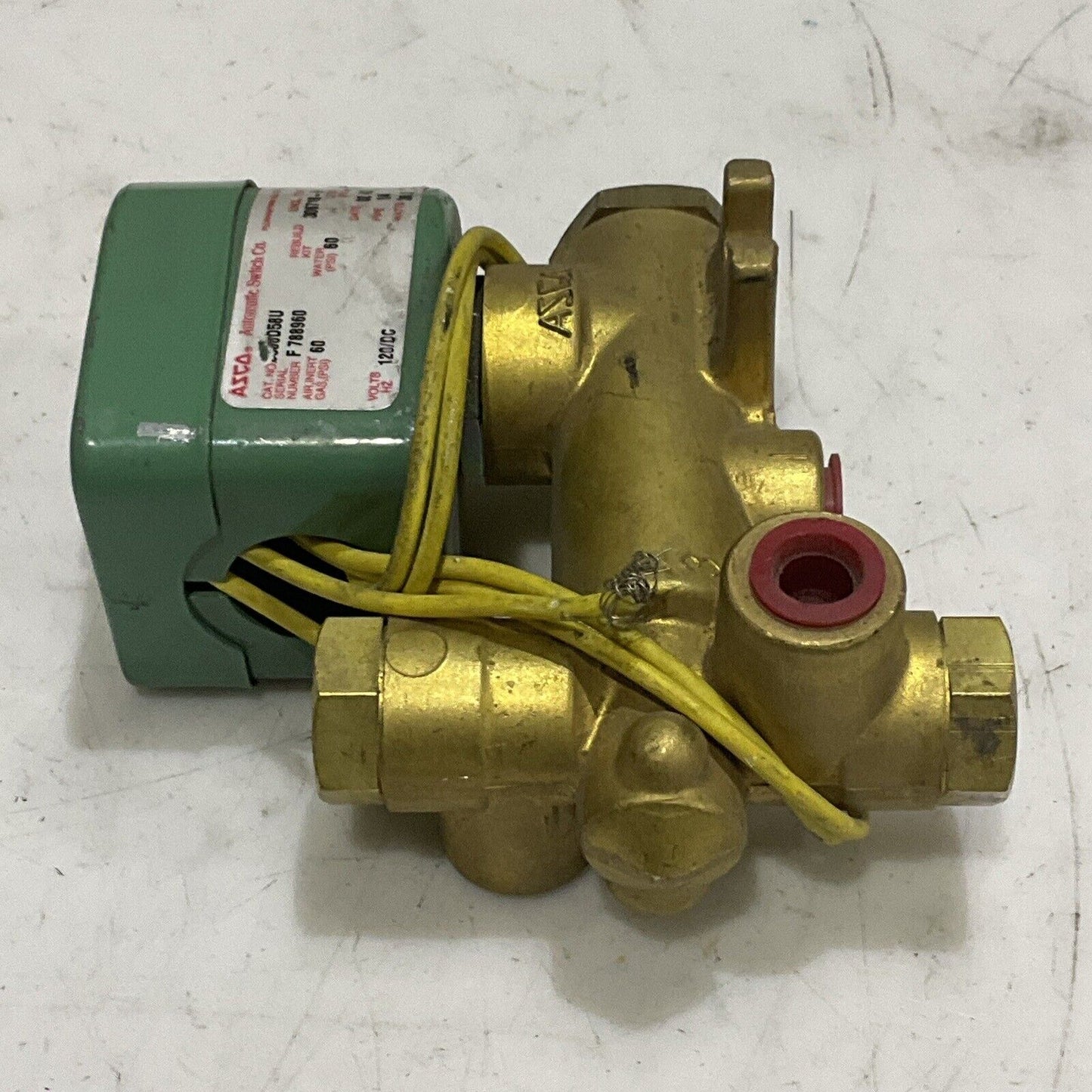 ASCO 8300D58U 306718-U SOLENOID VALVE 60 PSI 1/4 PIPE 36.2 W