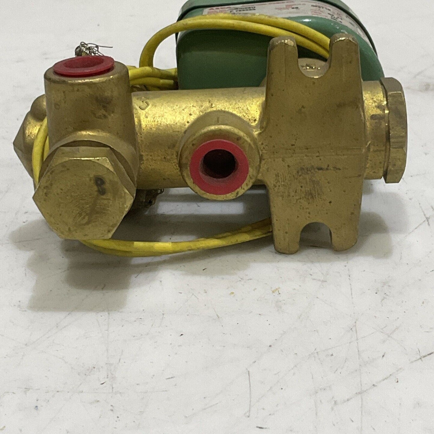 ASCO 8300D58U 306718-U SOLENOID VALVE 60 PSI 1/4 PIPE 36.2 W