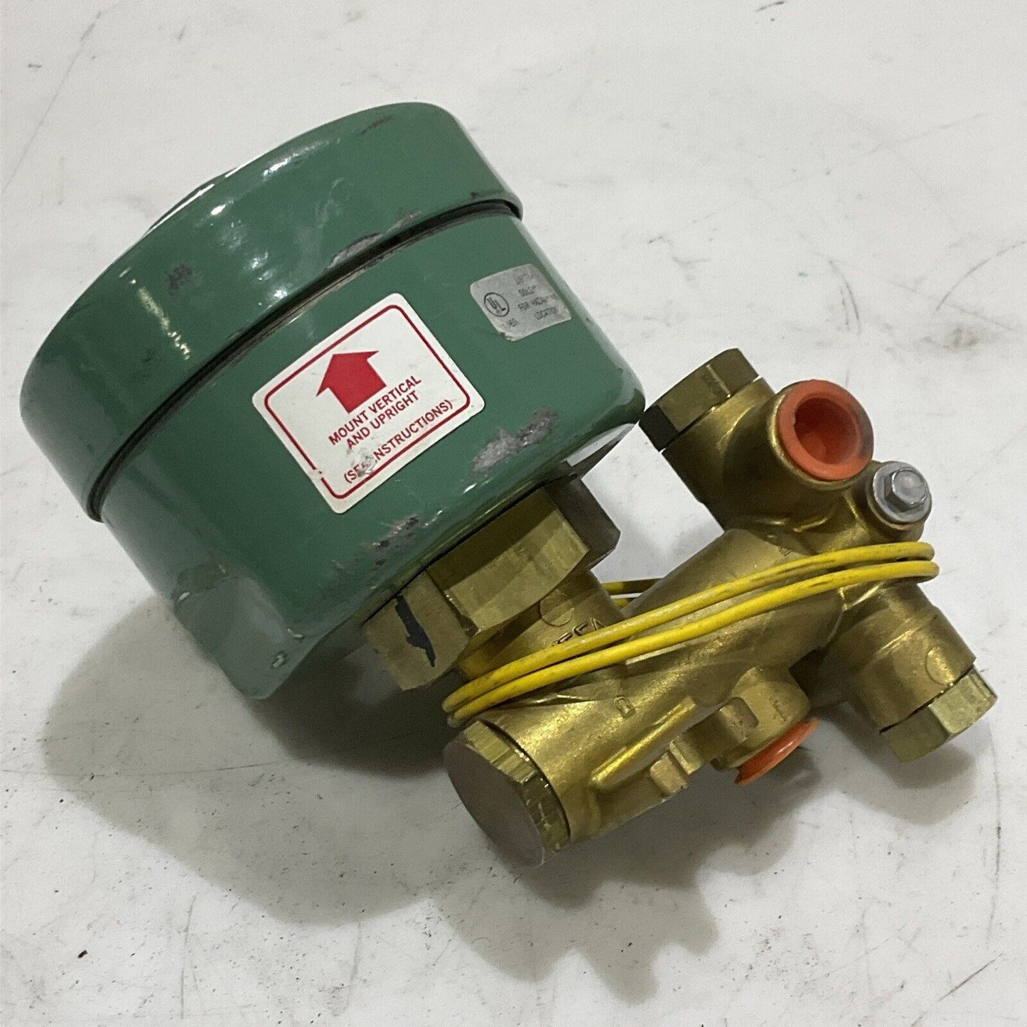 ASCO RED HAT 2126314RU 212787 SOLENOID VALVE 125 V 35.1 W 100 PSI 3/8 PIPE