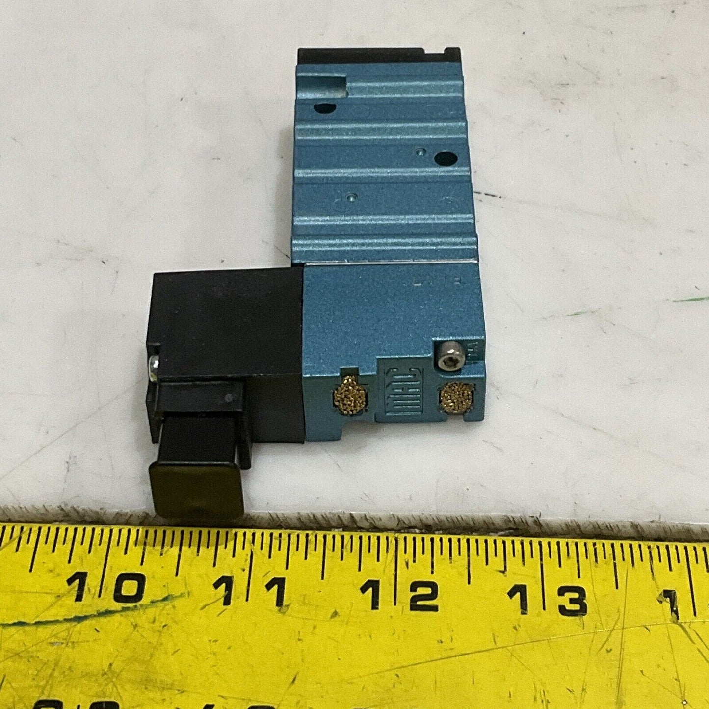 MAC 52A-11-B0A-DM-DFFJ-1KJ SOLENOID VALVE 3-WAY 24 VDC DMB-DFFJ-1KJ U3S