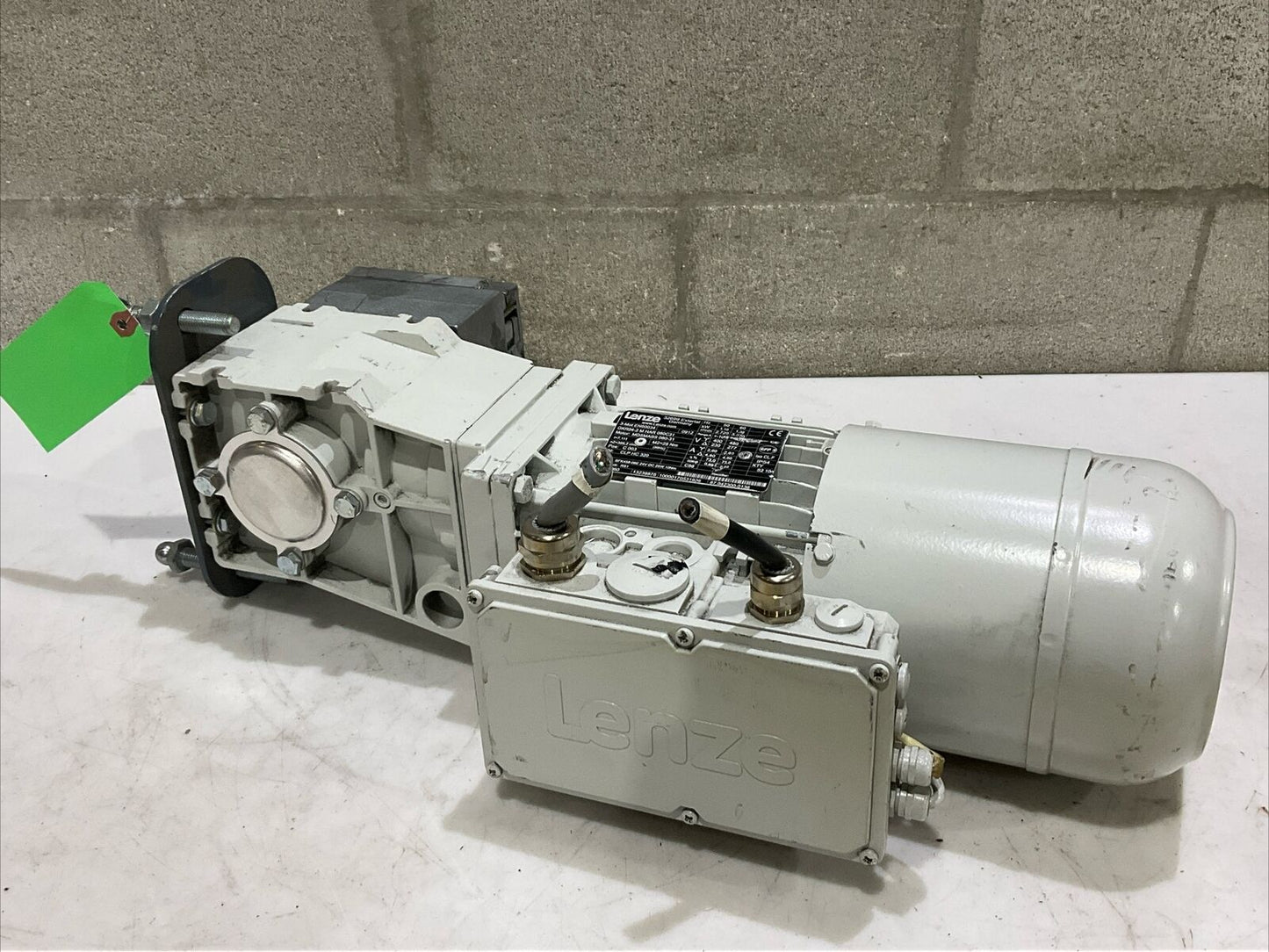 LENZE EN60034 GKR04-2 M HAR 080C31 MDSABS 080-31 GEARBOX MOTOR U3S