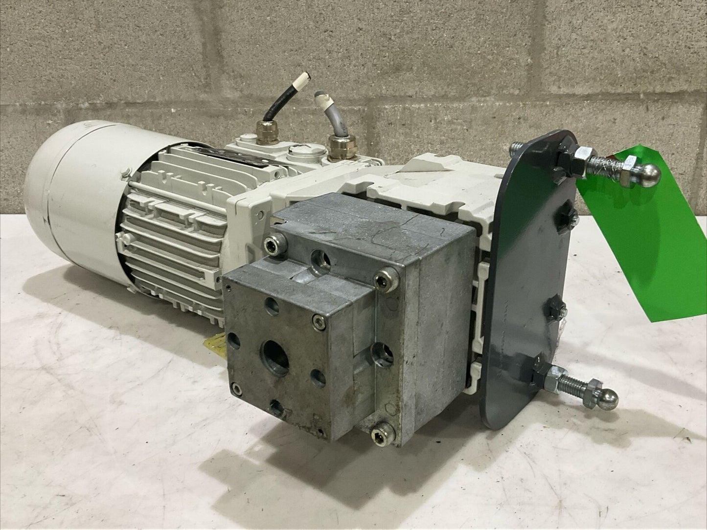 LENZE EN60034 GKR04-2 M HAR 080C31 MDSABS 080-31 GEARBOX MOTOR U3S