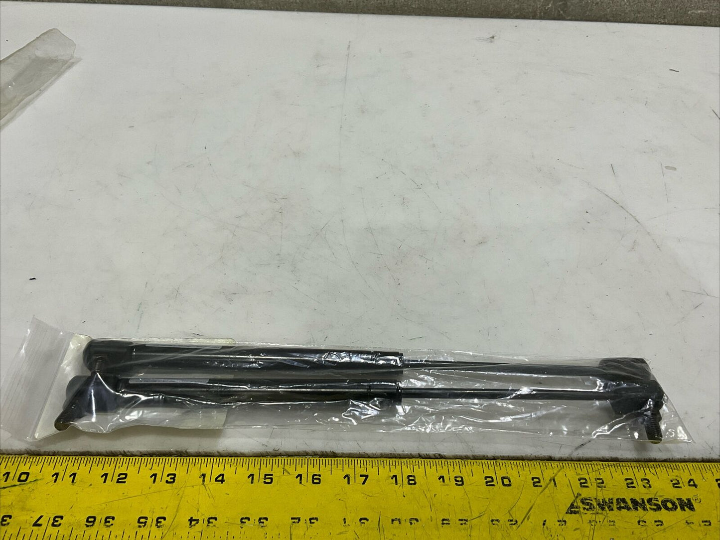 IGS 66U1202B0XX0267 HIGH PRESSURE GAS SPRING 60 LBS LOT OF 2 U3S