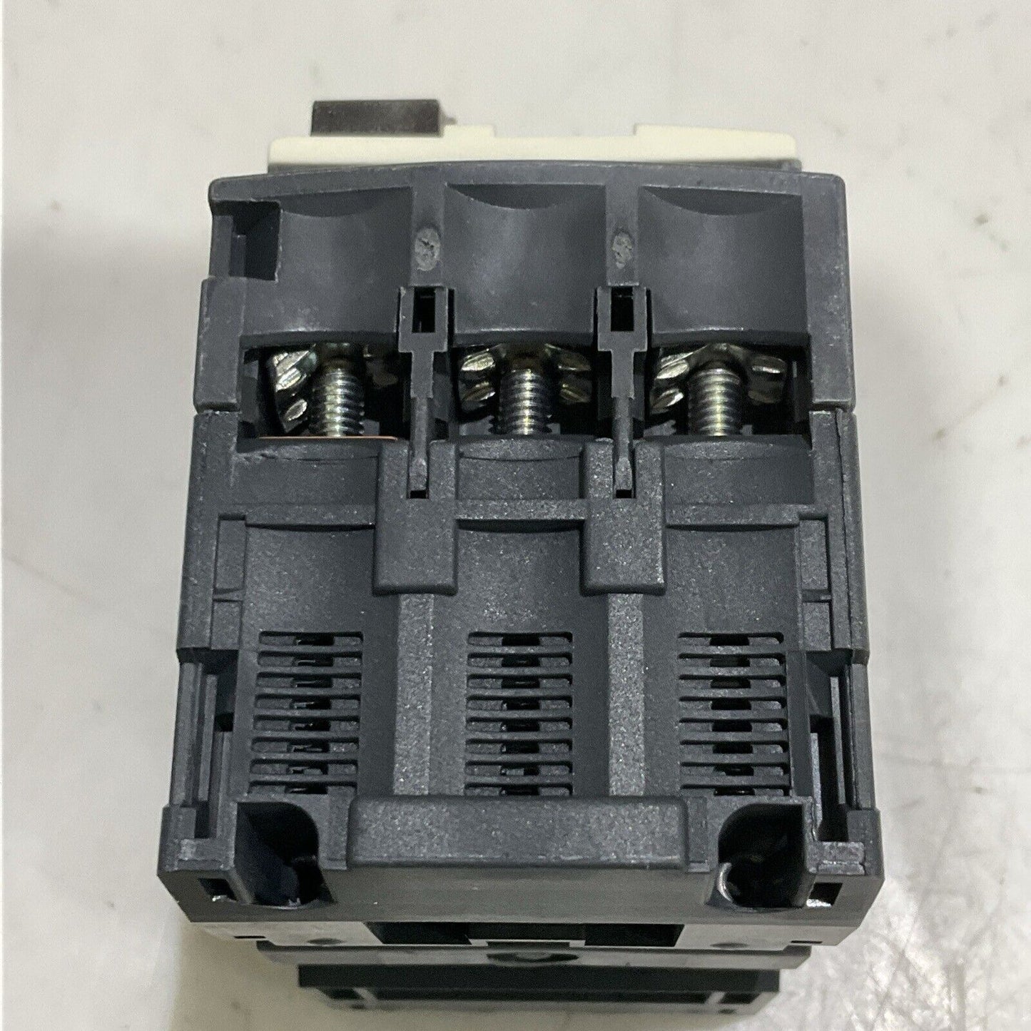 SCHNEIDER ELECTRIC GVSME06 MOTOR CIRCUIT BREAKER TESYS-034305 U3S