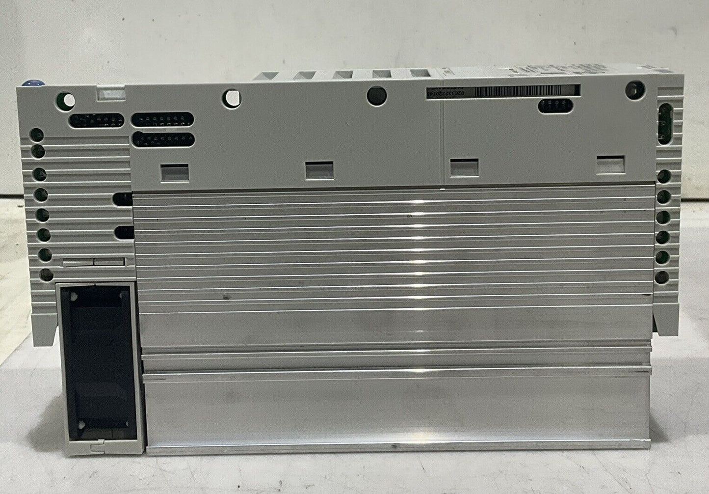 LENZE 8200 VECTOR E82EV152 INVERTER U3S