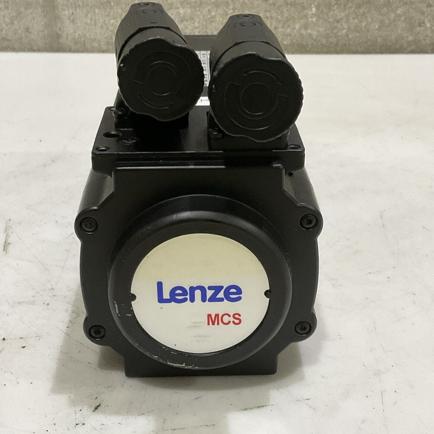 LENZE MCS 09F38LRS0P1-A14N-ST500N-R0SU SERVO MOTOR 160V 5.0A 30A 3750 RPM U3S