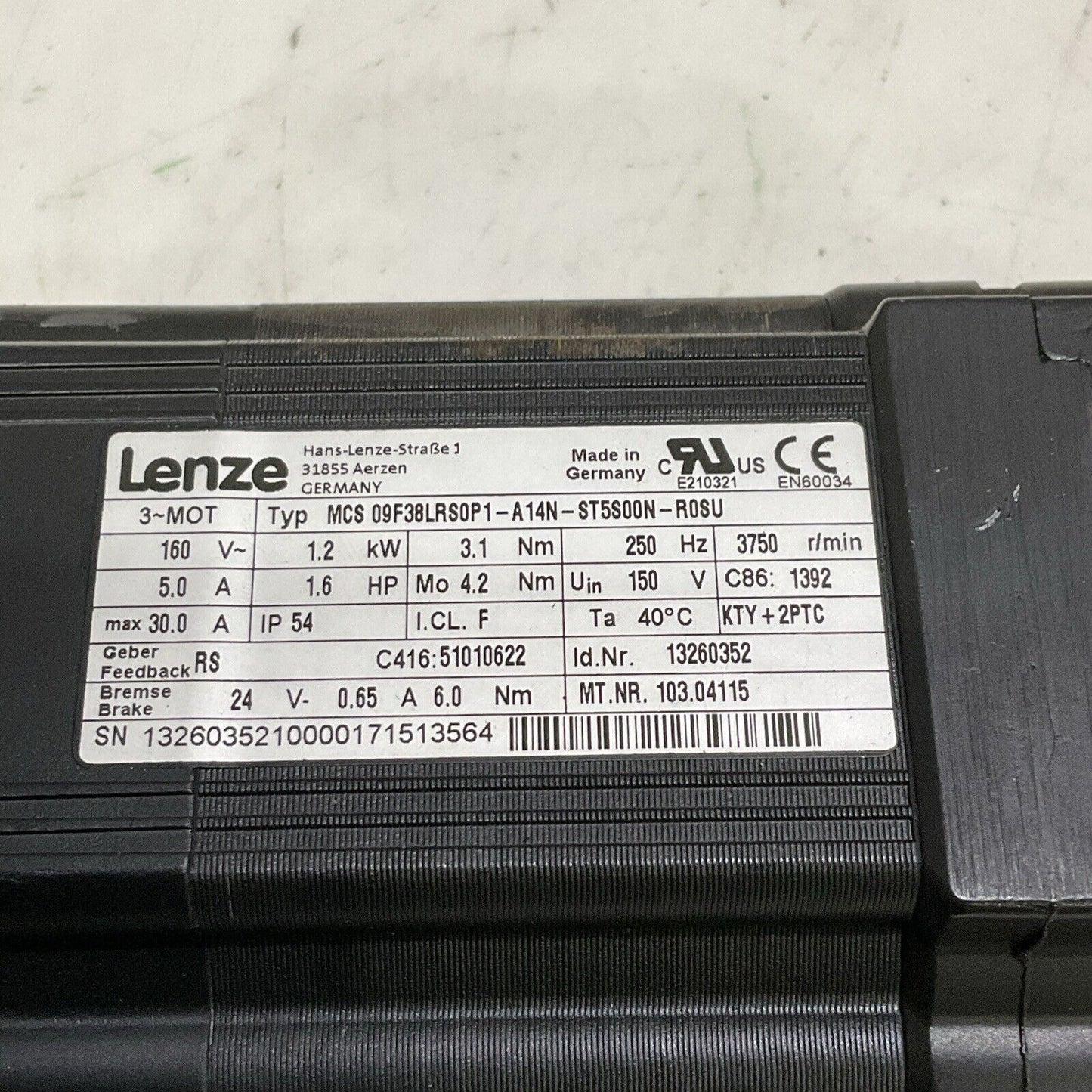 LENZE MCS 09F38LRS0P1-A14N-ST500N-R0SU SERVO MOTOR 160V 5.0A 30A 3750 RPM U3S