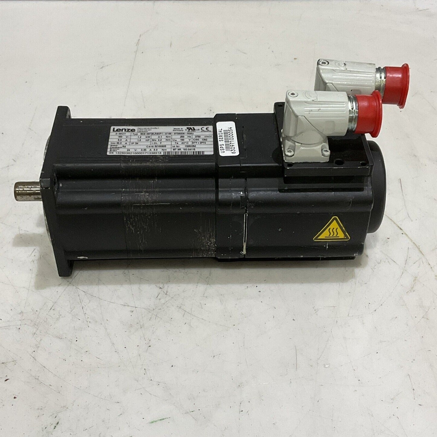 LENZE MCS 09F38LRS0P1-A14N-ST500N-R0SU SERVO MOTOR 160V 5.0A 30A 3750 RPM U3S