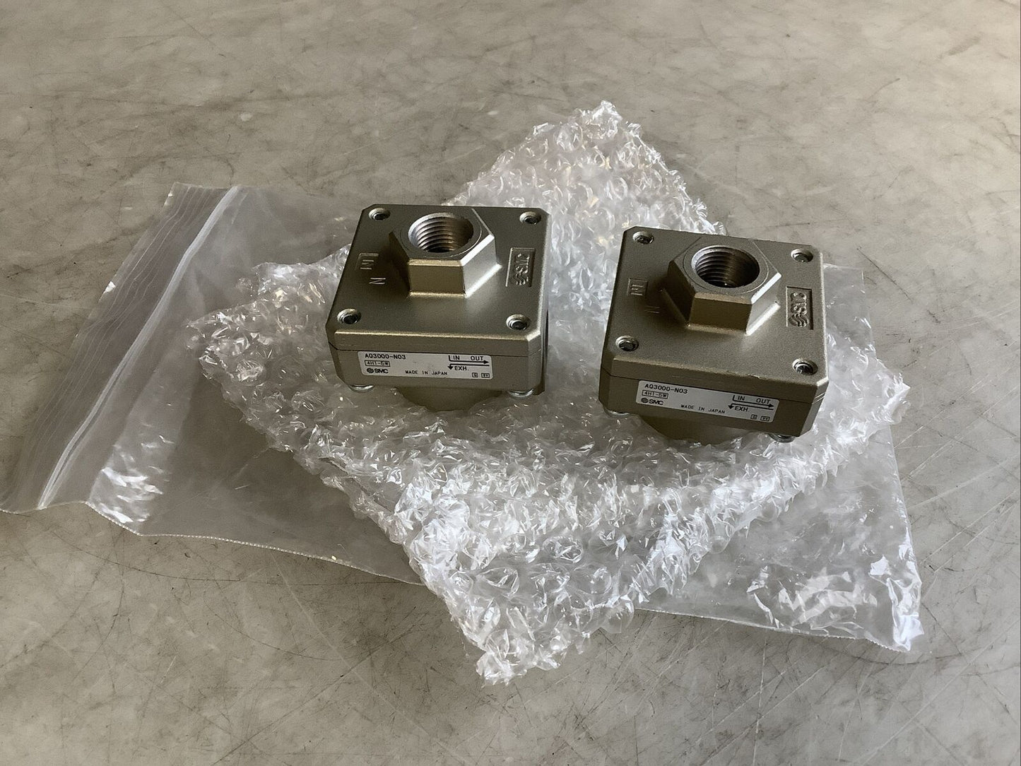 SMC AQ3000-N03 QUICK EXHAUST VALVE U3S - LOT OF 2