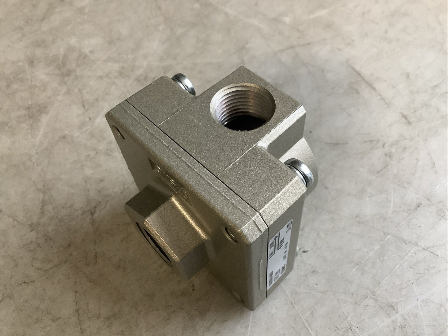 SMC AQ3000-N03 QUICK EXHAUST VALVE U3S - LOT OF 2