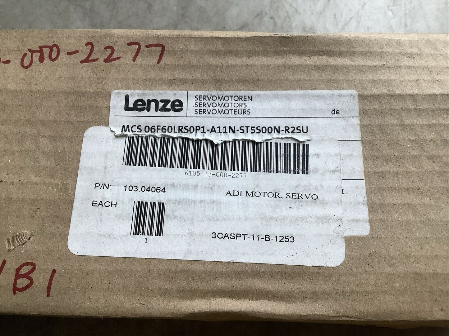 LENZE MCS 06F60LRS0P1-A11N-ST5S00N-R2SU SERVO MOTOR 6000 RPM 554