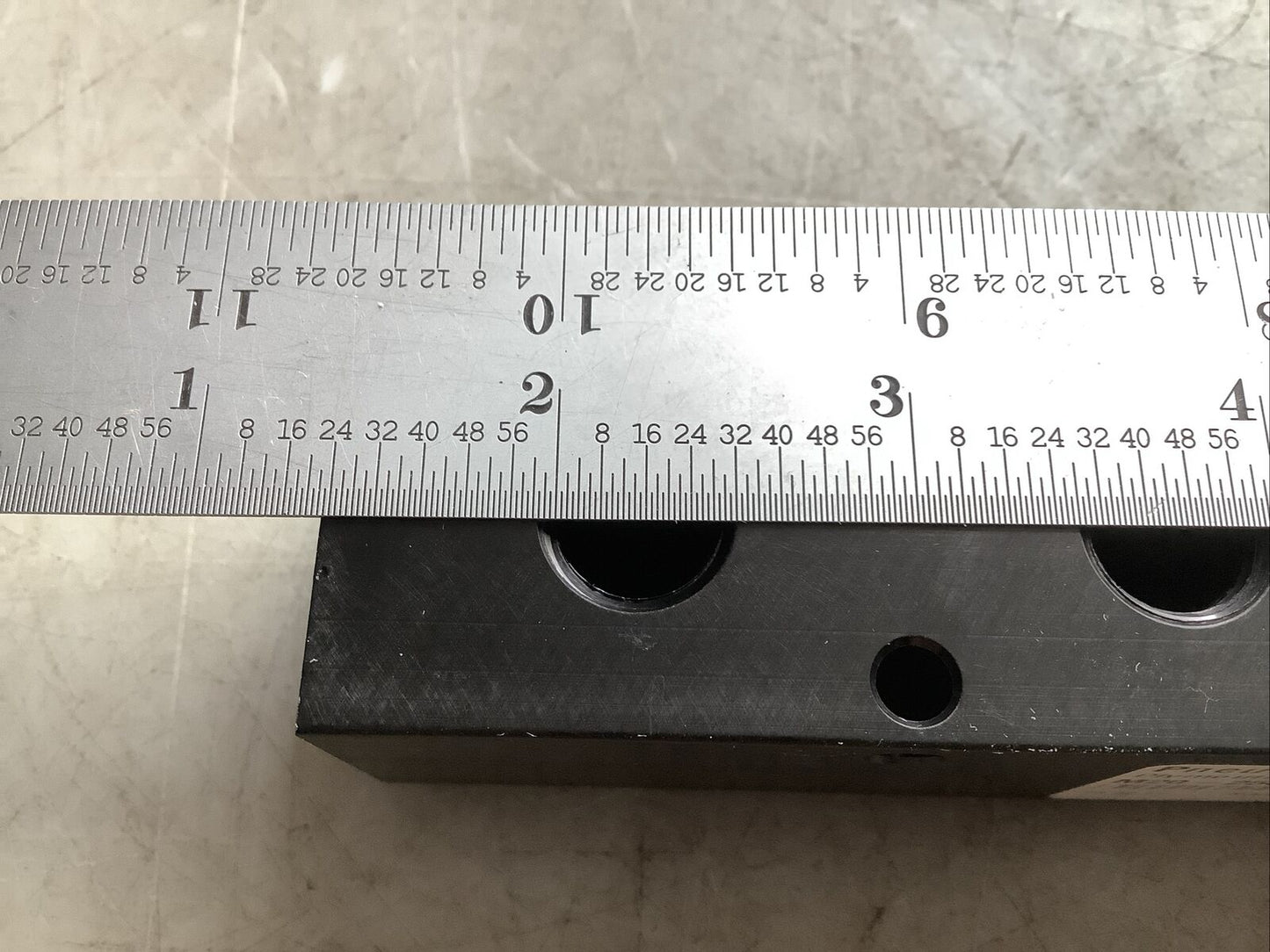 PNEUMADYNE M20-250-4W PMEUMATIC MANIFOLD U3S - LOT OF 2